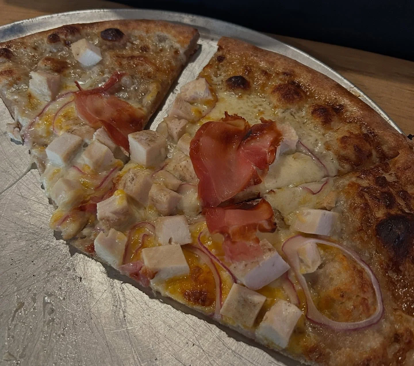 I was so distracted with prep for the margarita class I forgot to post a picture of this weekends special chicken ranch pizza! Yes it&rsquo;s half eaten but someone&rsquo;s got to sample to make sure it&rsquo;s suitable to serve!

Ranch base, pizza c