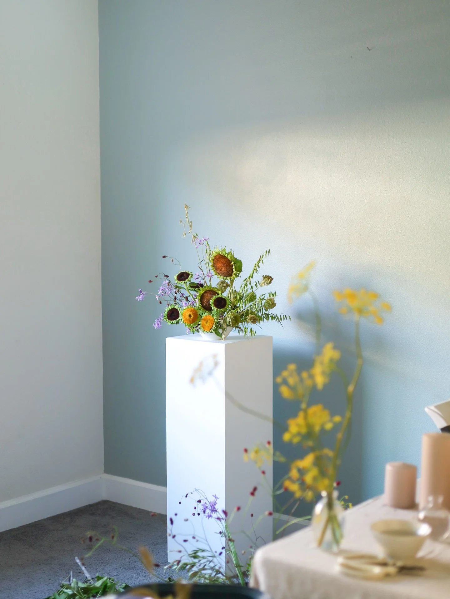 Sunflowers

#centralcoastflorist #santabarbaraflorist #santaynezflorist #centralcoastwedding #santabarbarawedding #santaynezwedding #slowedding #sunflower #flowerarrangement