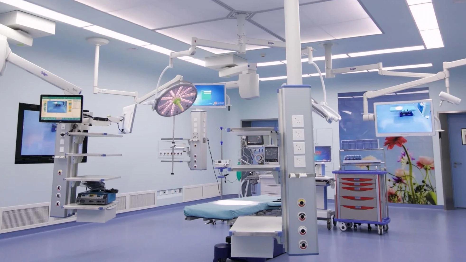 Operating room acoustics: reverberation control and speech intelligibility measurements