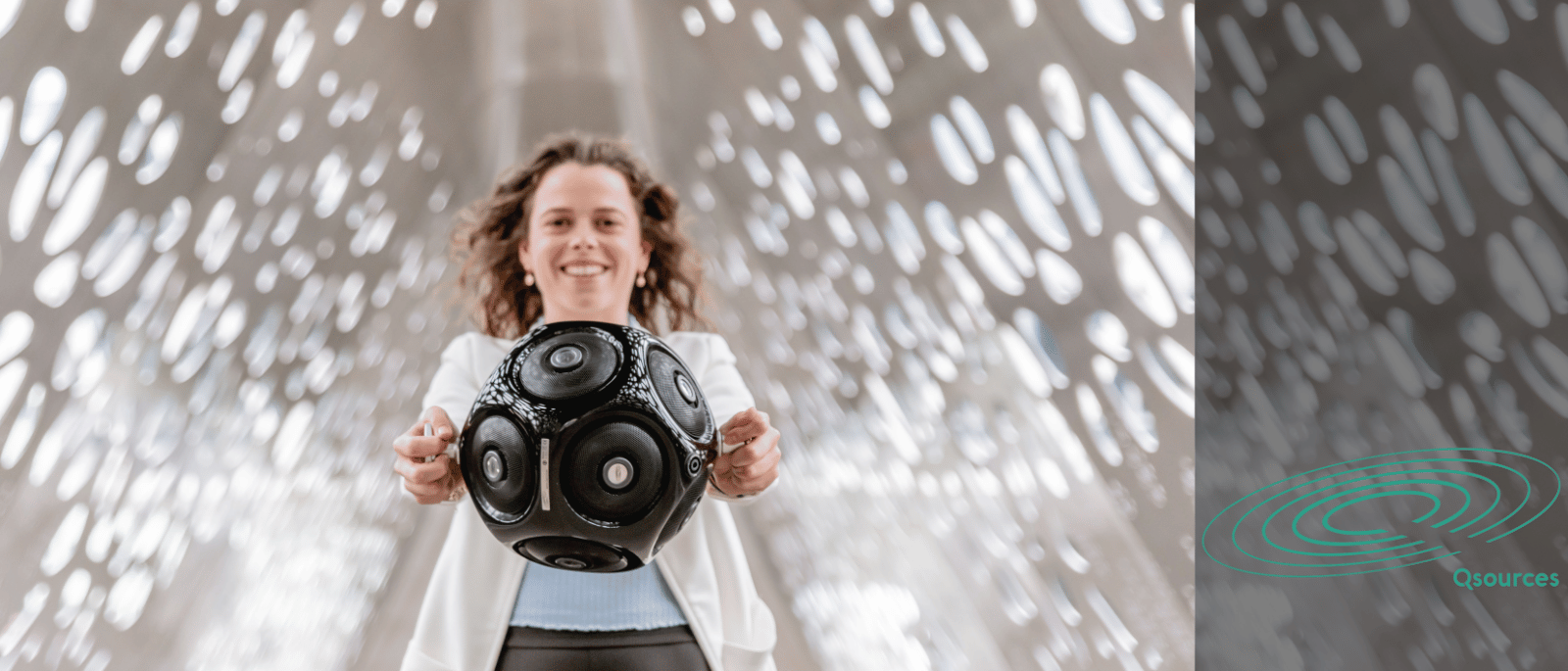 Qsources acoustic excitation technology for precision measurement applications