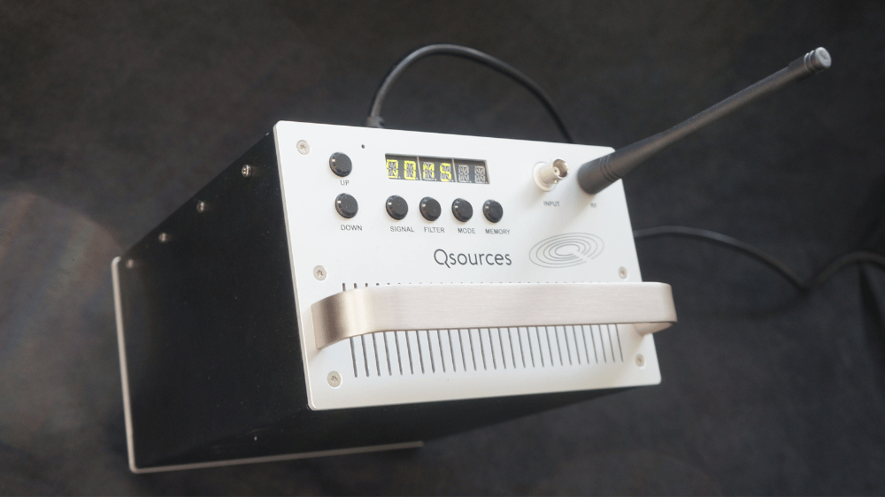 Angled view of the Qam measurement power amplifier with user interface and connectors