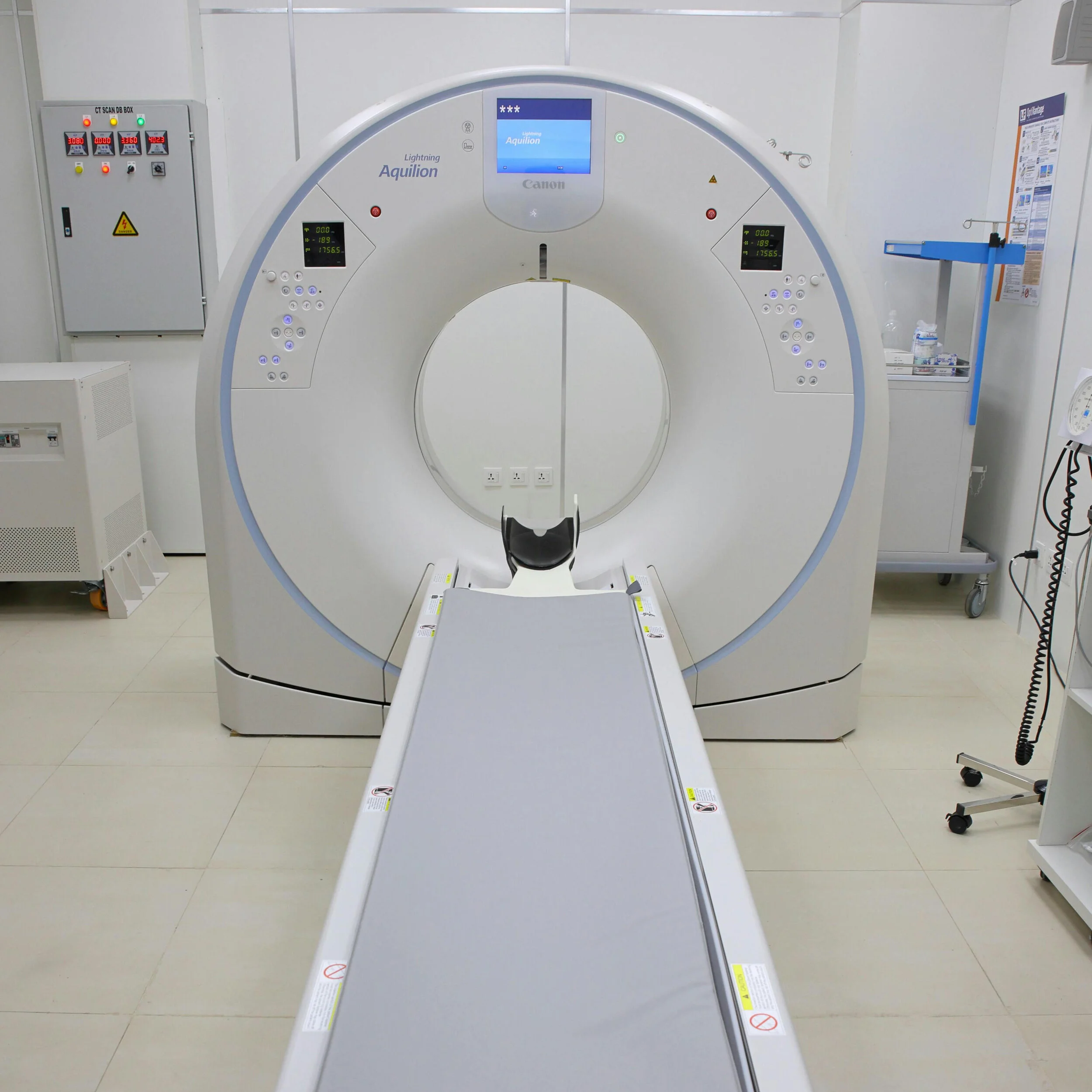MRI system: FRF measurements supporting EMA, TPA and model validation