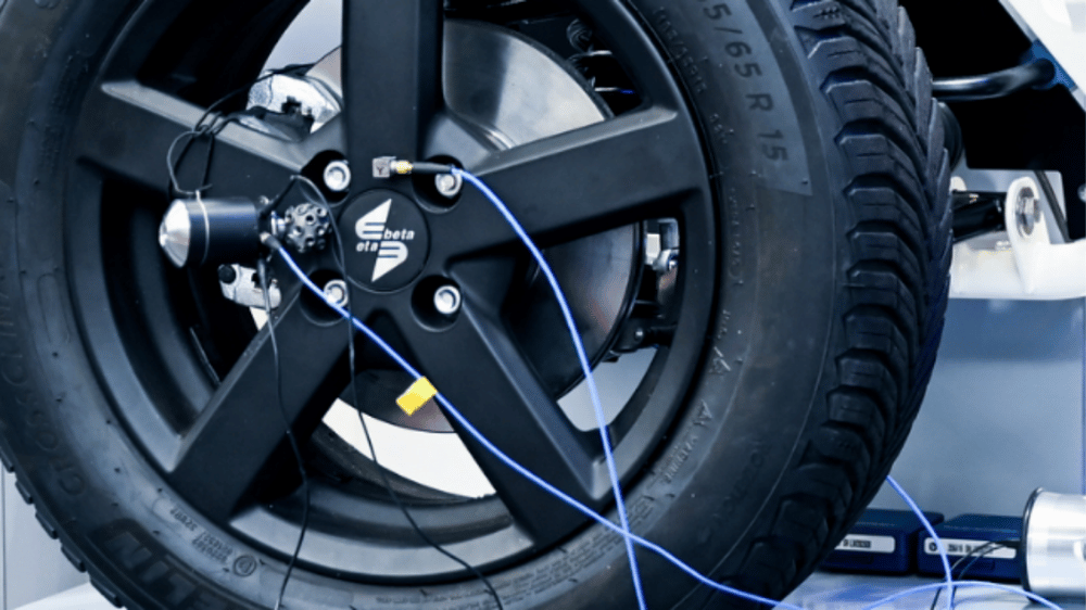 Qtrx accelerance coupler installed for multi-angle excitation and cross transfer function measurements