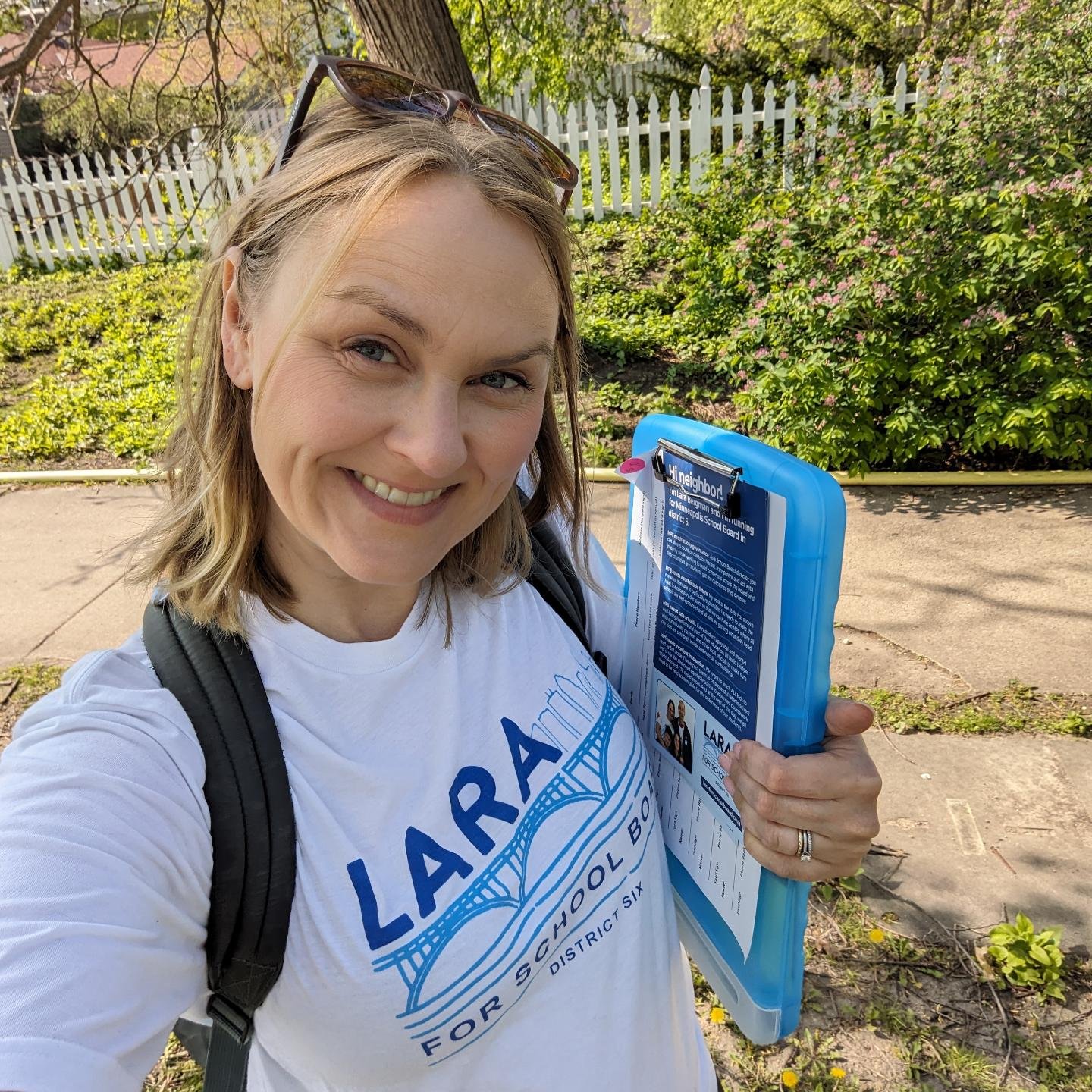 Door knocking and garage sale-ing!? Count me in! Happy to be out talking to neighbors in Linden Hills today and grabbing a few treasures along the way ☀️ #mpsproud #district6 #lara4schoolboard