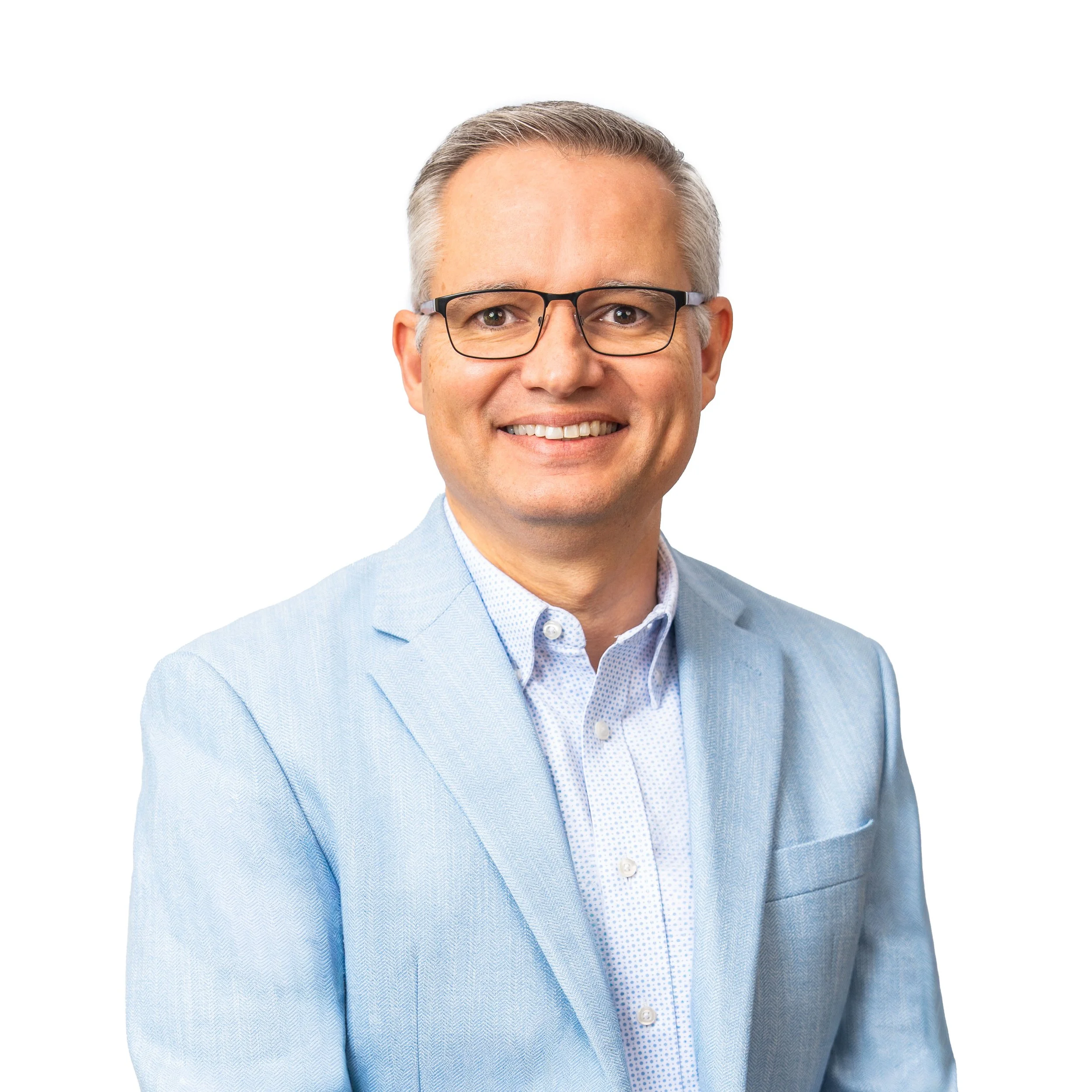 MANUEL REYES FINAL SQUARE.jpg