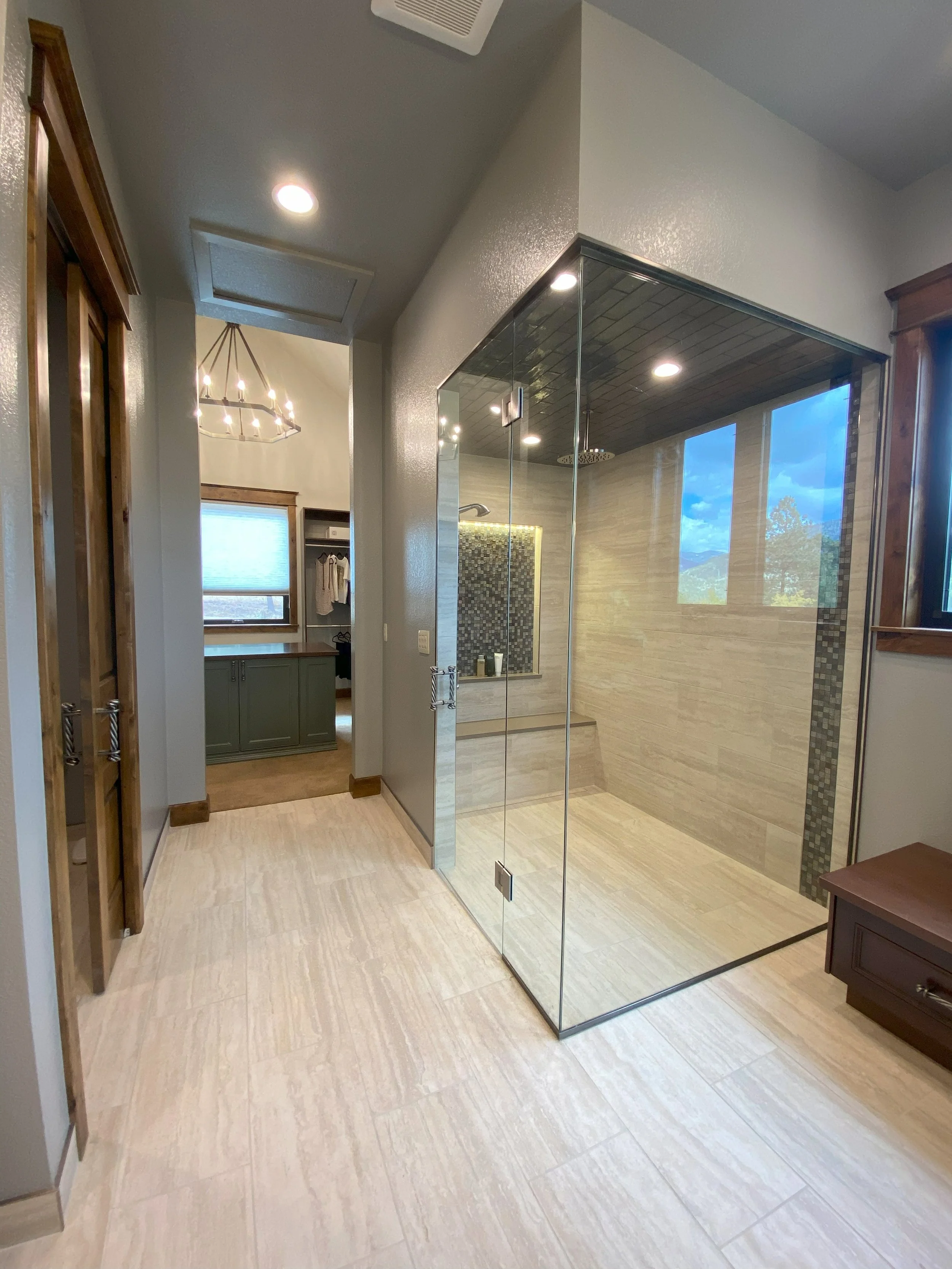 Primary Suite: bathroom