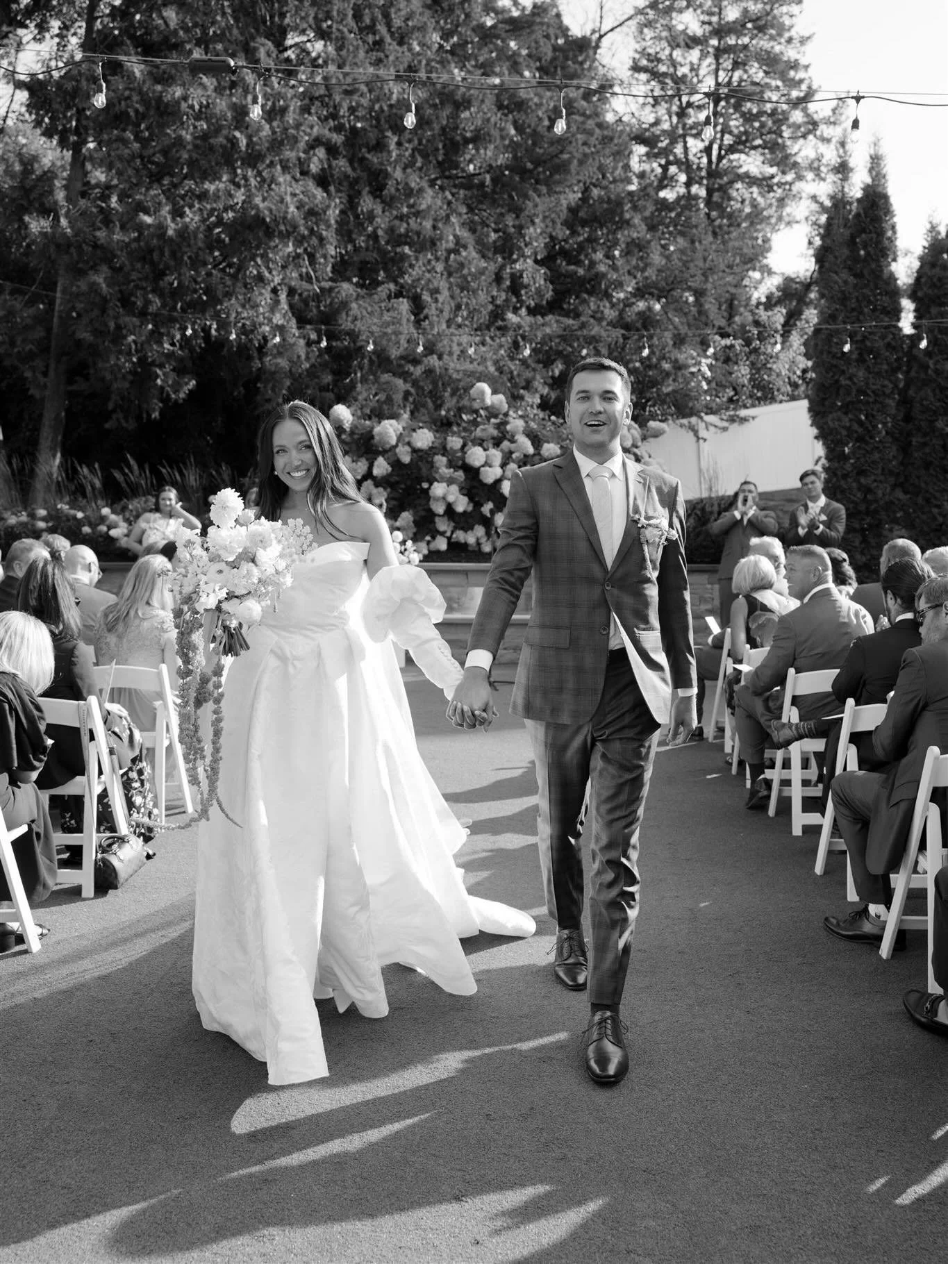 Anya &amp; Jared &bull; 9.6.25

Day-Of Coordinator: @theweddingbar_ 
Venue: @thehuttonhouse 
Photography: @stephaniewolfphotos 
Florist: @capturedblossoms 
Videography: @blush.creative.studio / @redmonddigitalmedia 
DJ: @instantrequestdj 
Hair: @home