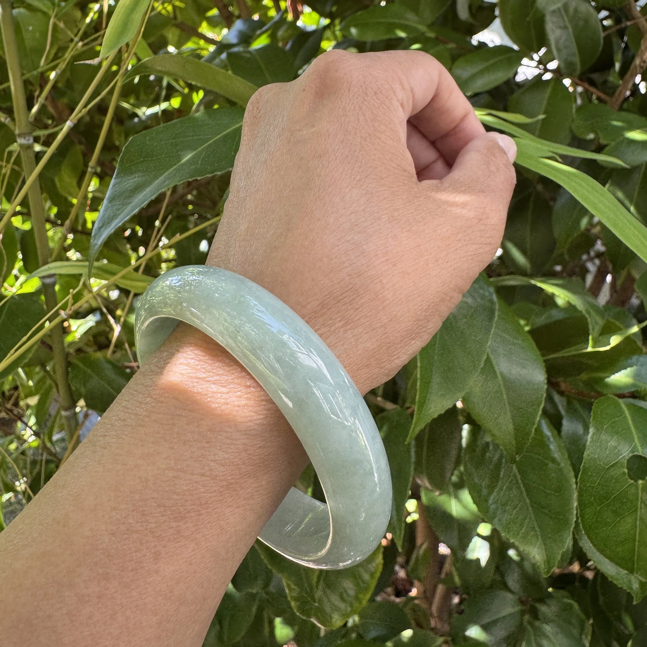 translucency of a natural jadeite