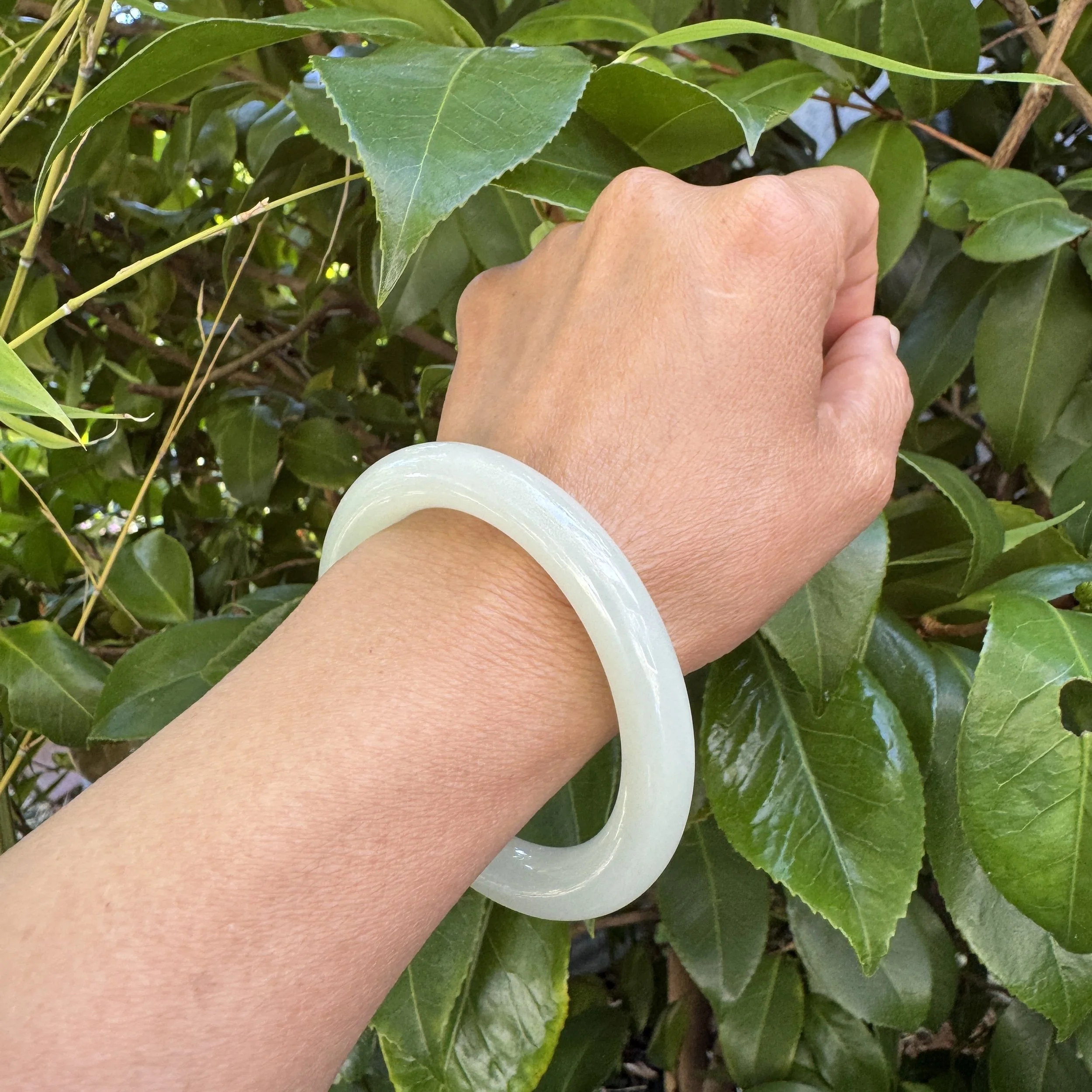 Siberian white nephrite jade- jademastervancouver.com