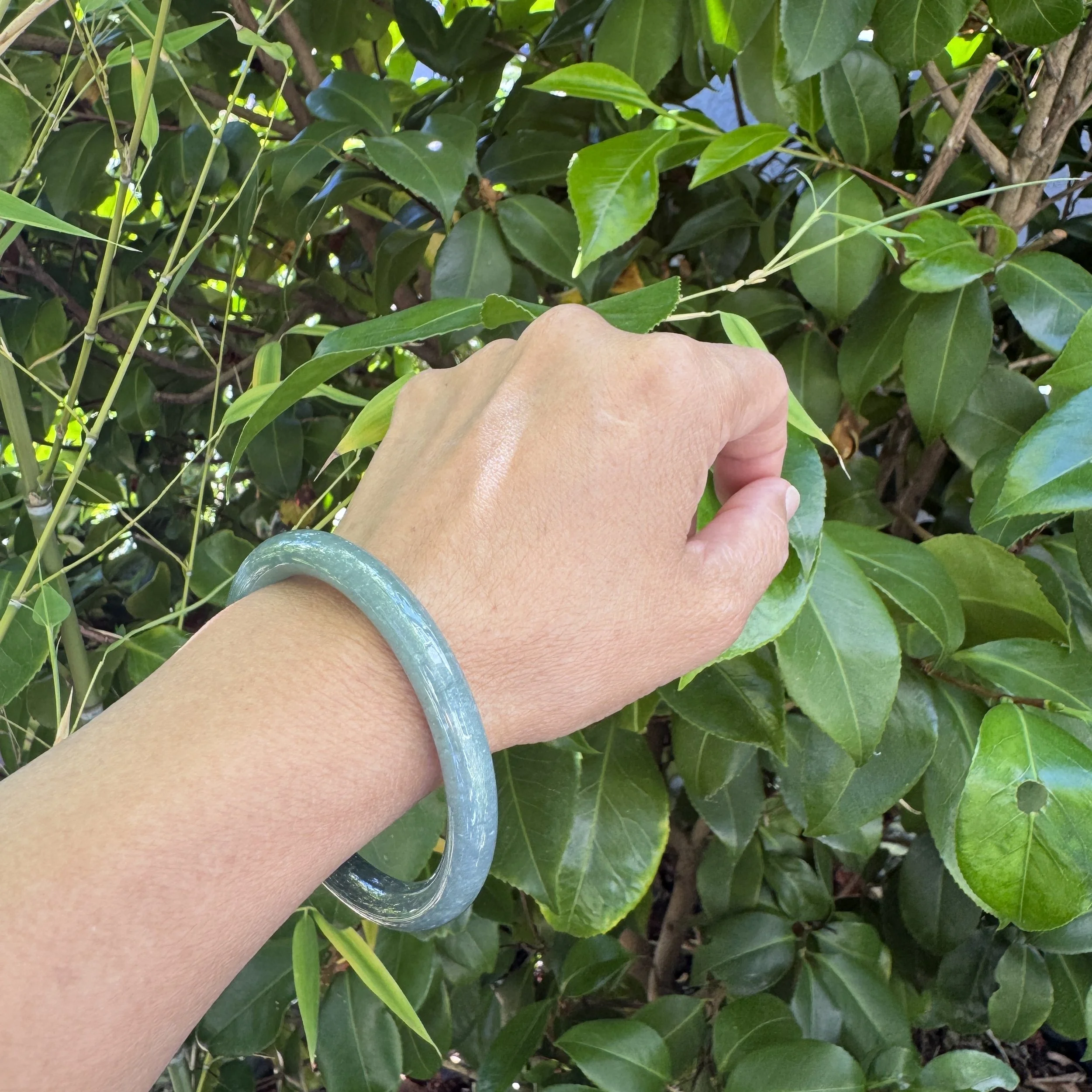 Blue jade bangle-jademastervancouver.com
