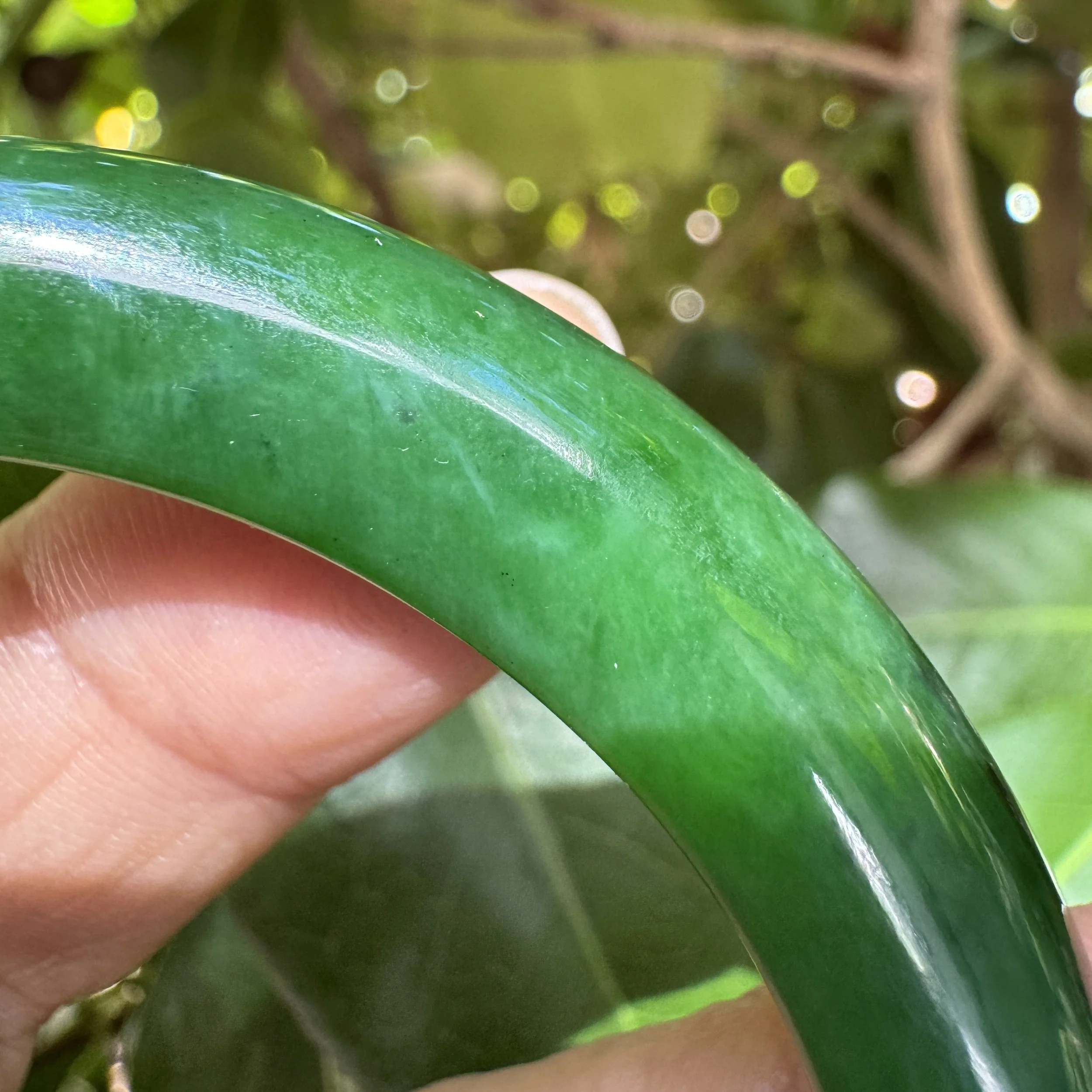 Siberian green nephrite jade- jademastervancouver.com