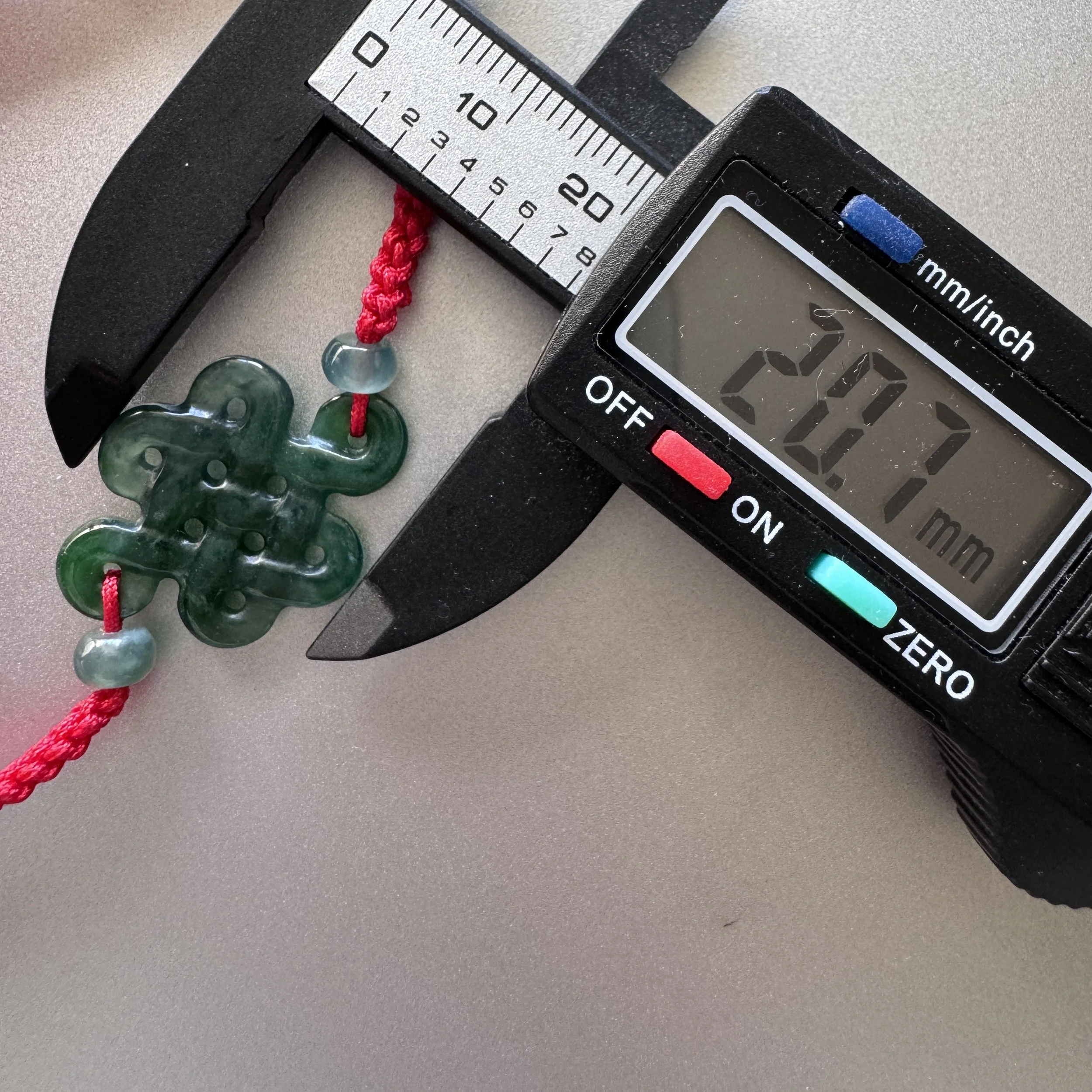 jademastervancouver.com