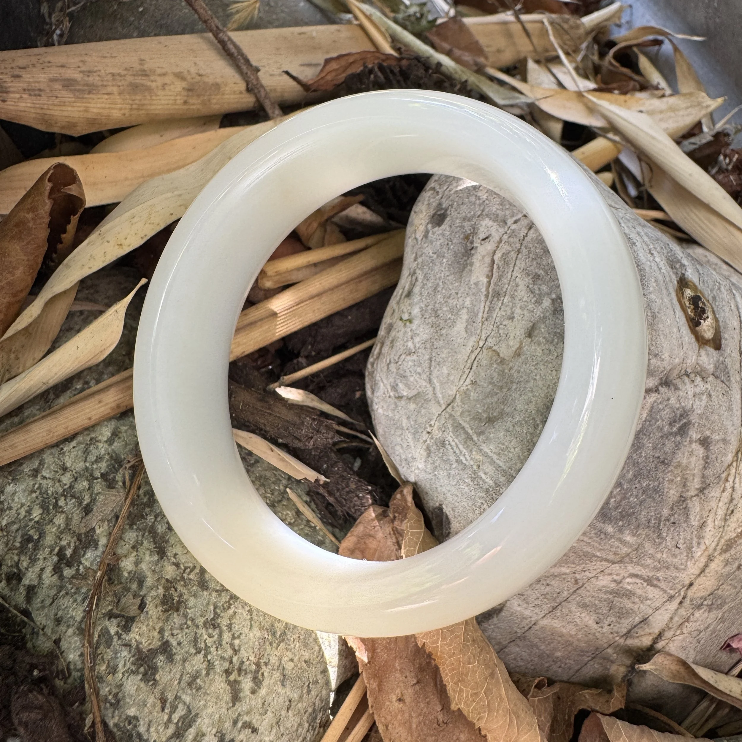 mutton white fat nephrite jade bangle-jademastetvancouver.com