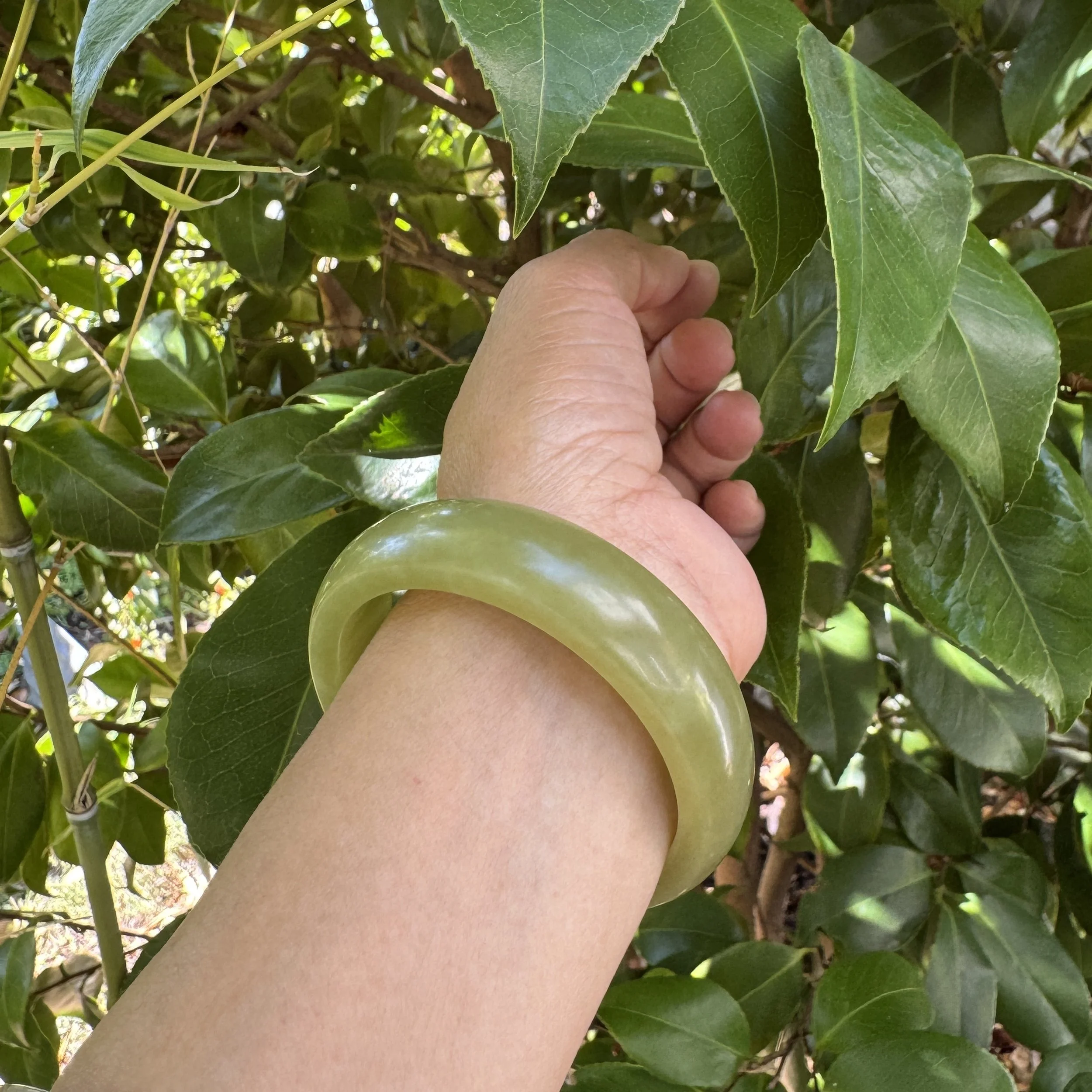 Yellow nephrite jade- jademastervancouver.com