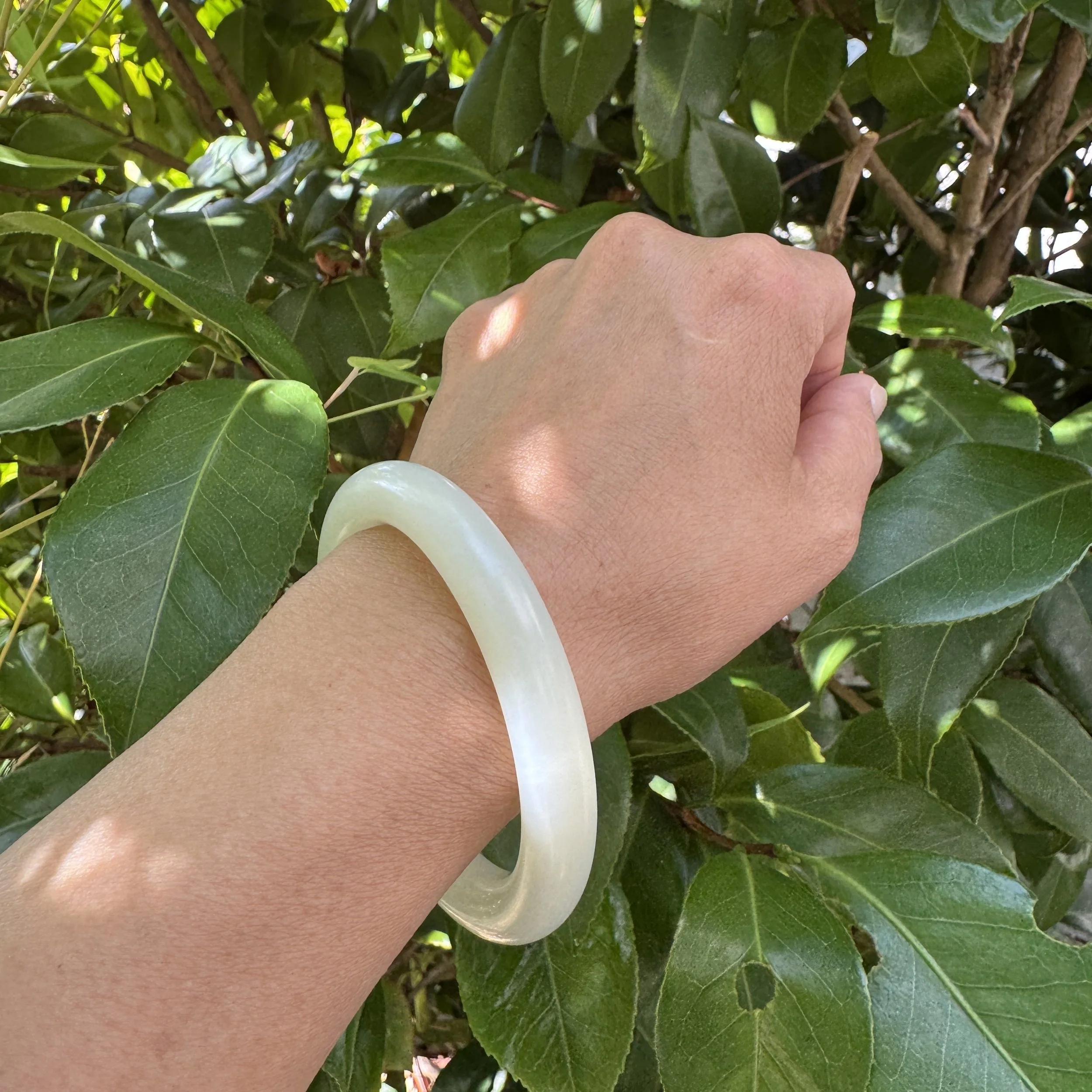 Xinjiang Nephrite jade bangle-jademastervancouver.com