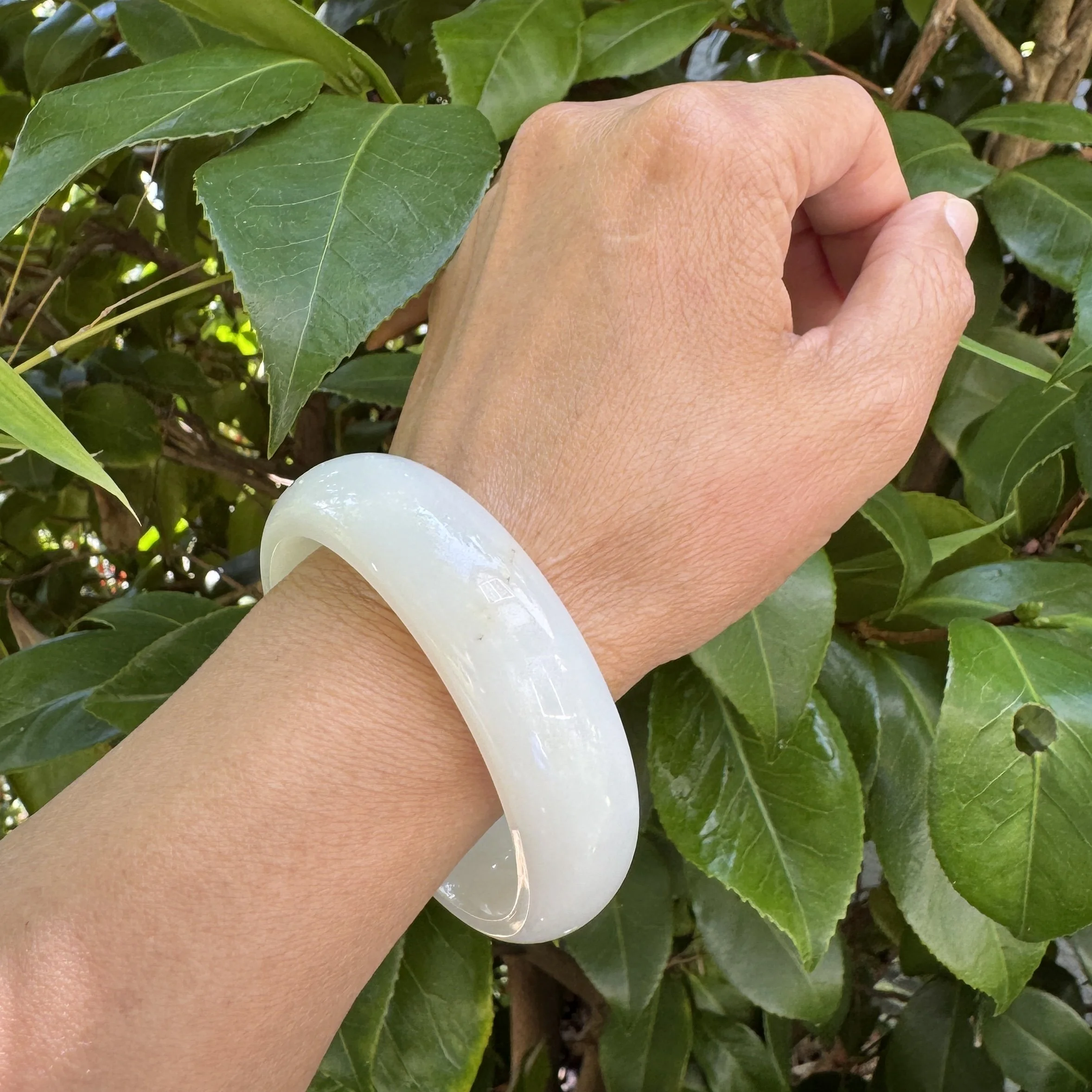 mutton white fat nephrite jade bangle-jademastetvancouver.com