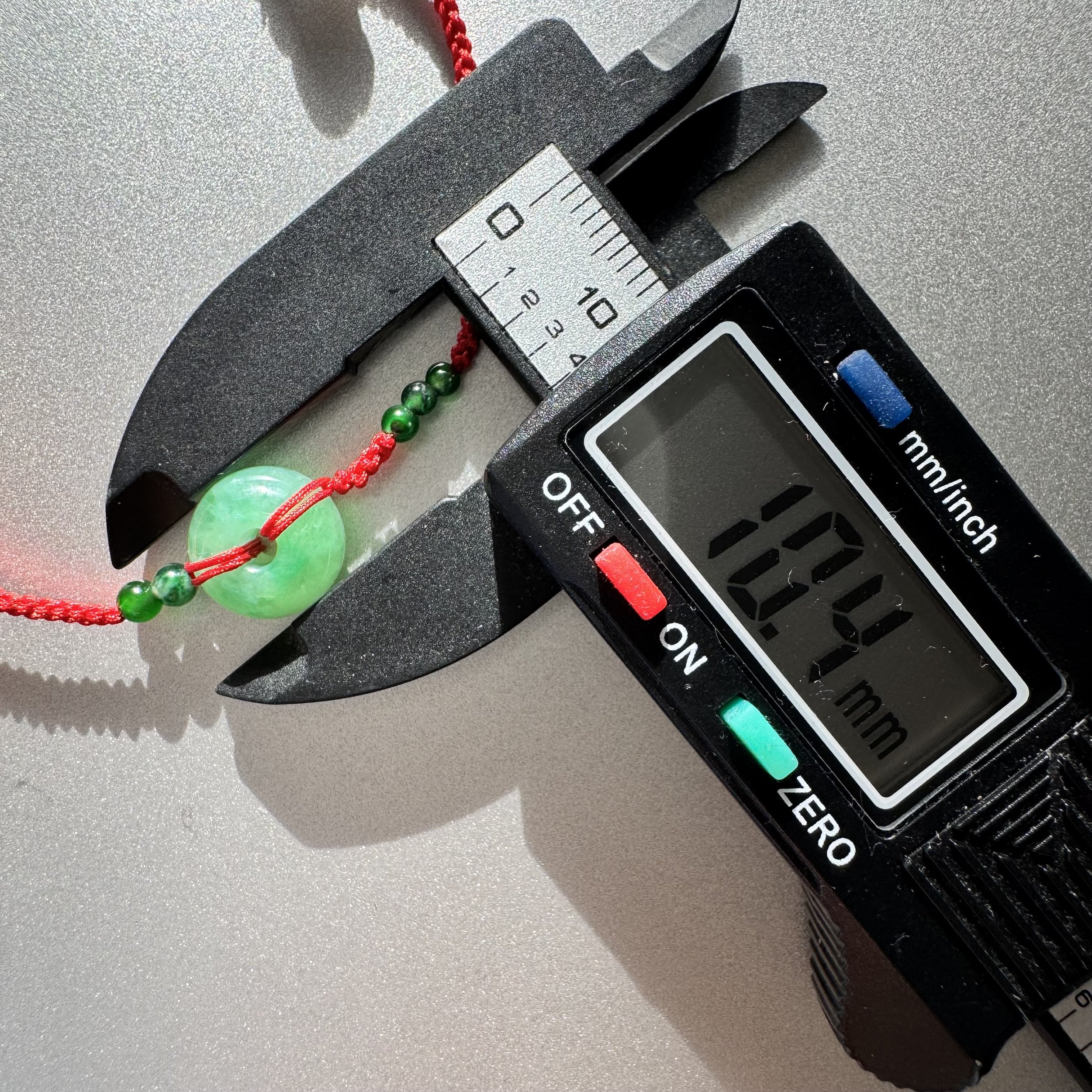 jademastervancouver.com