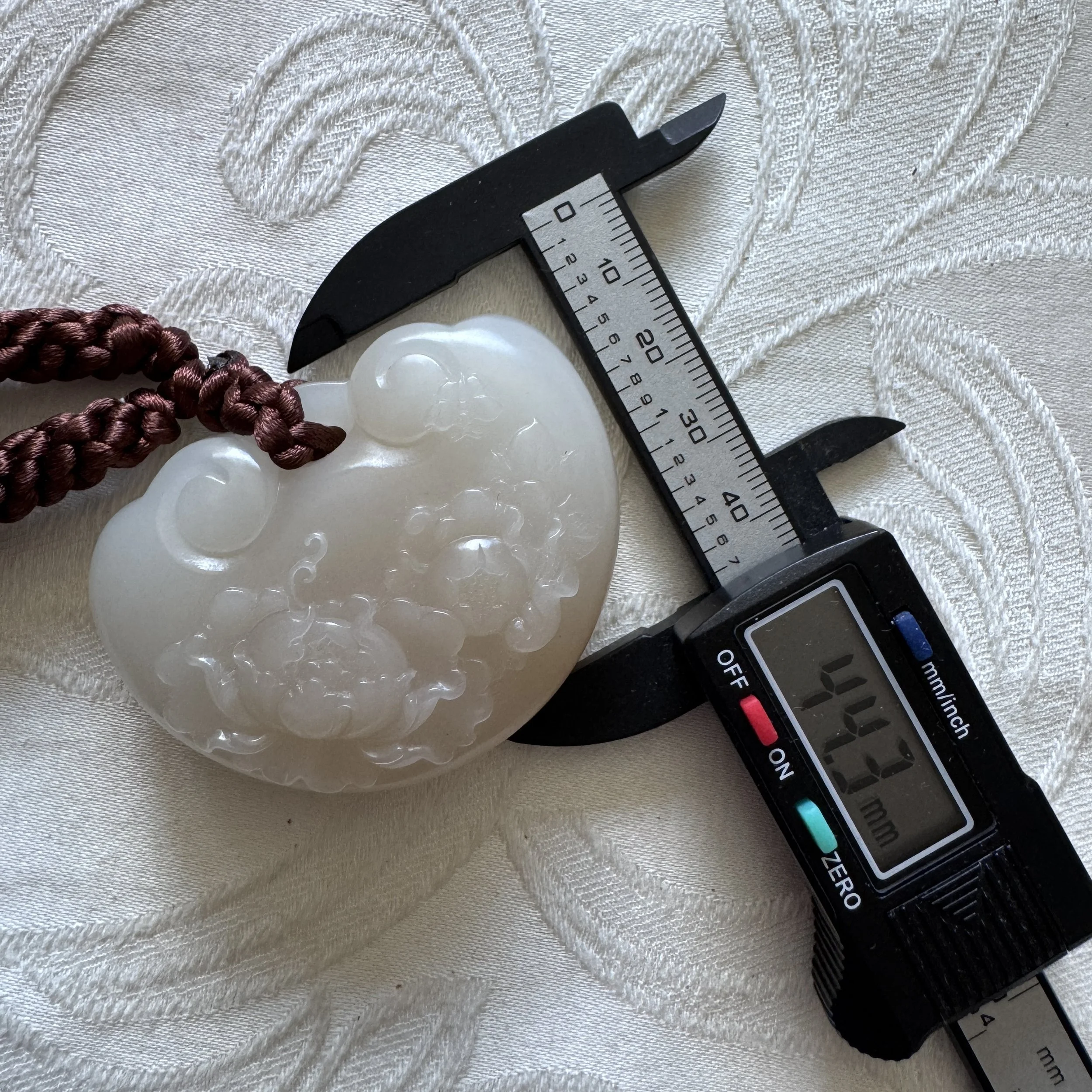 Top grade pink nephrite- jademastervancouver.com