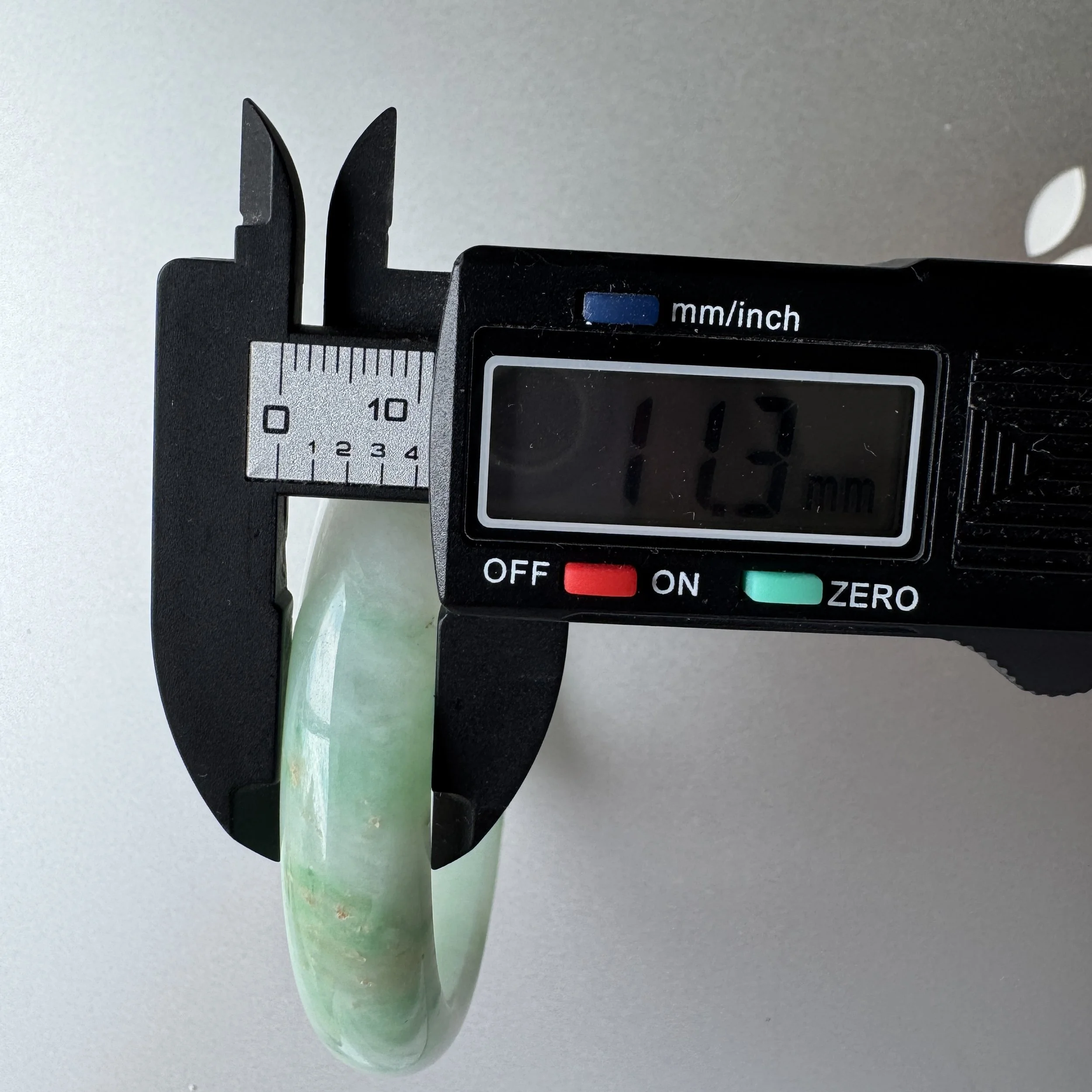 apple green jade-jademastervancouver.com