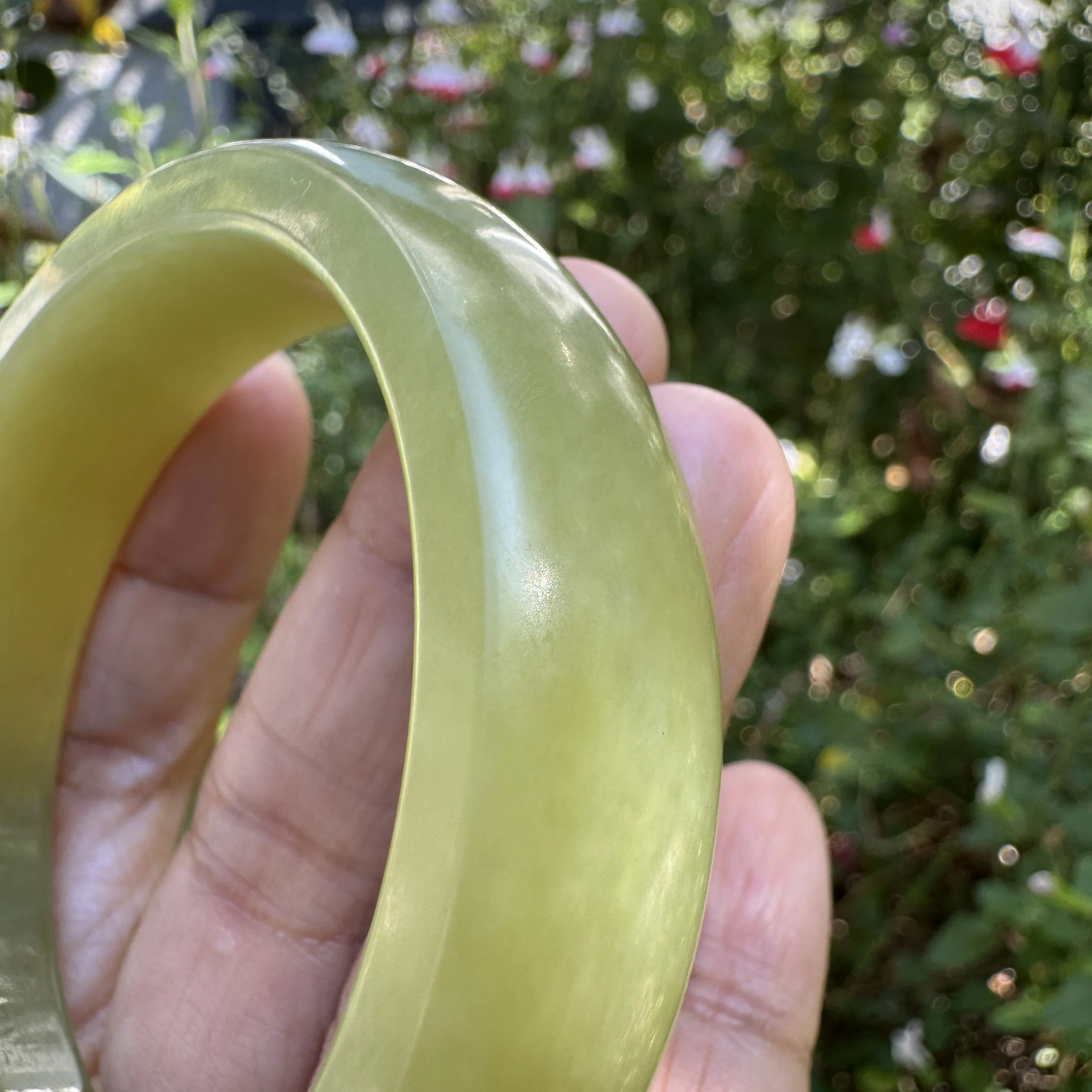 Yellow nephrite jade- jademastervancouver.com