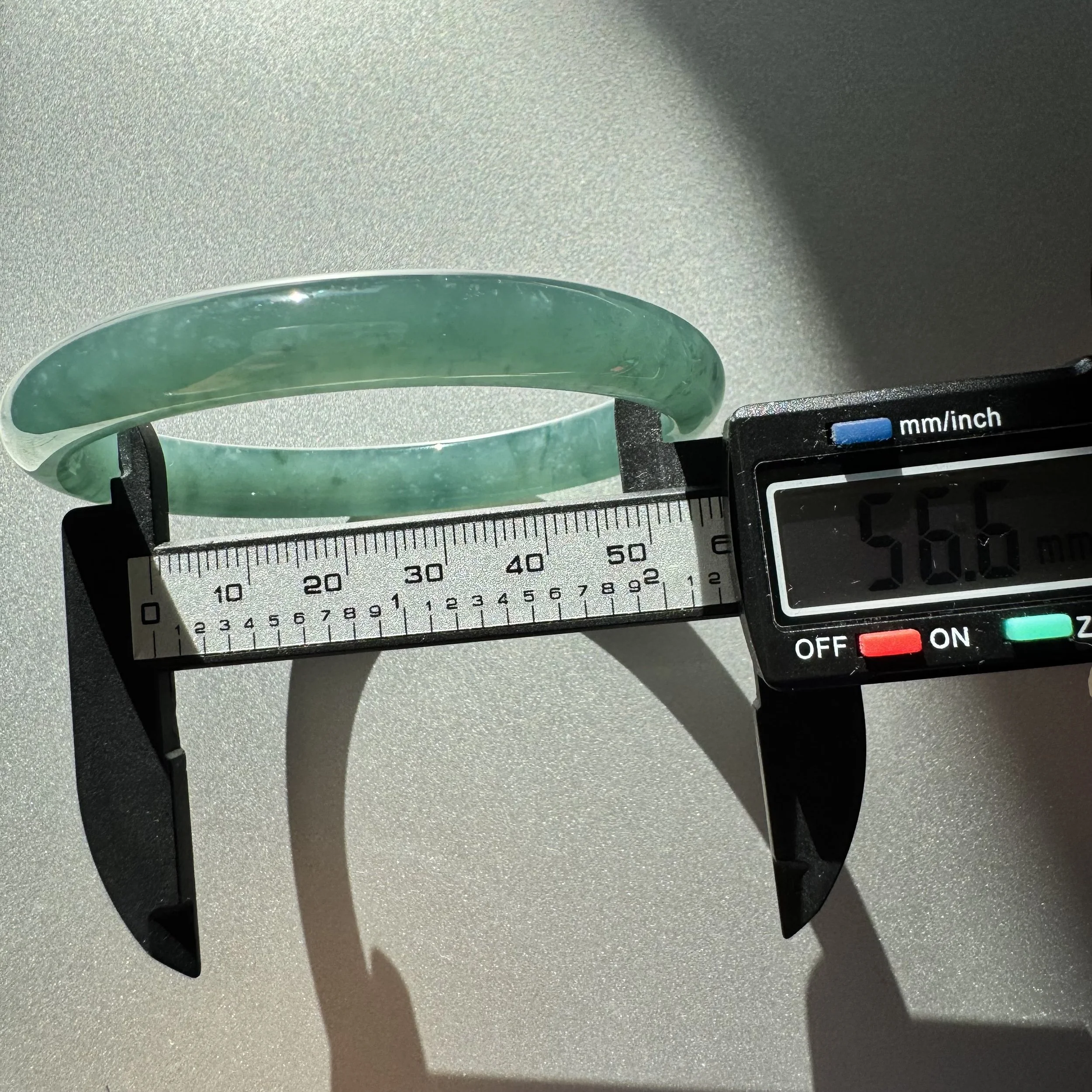 jademastervancouver.com