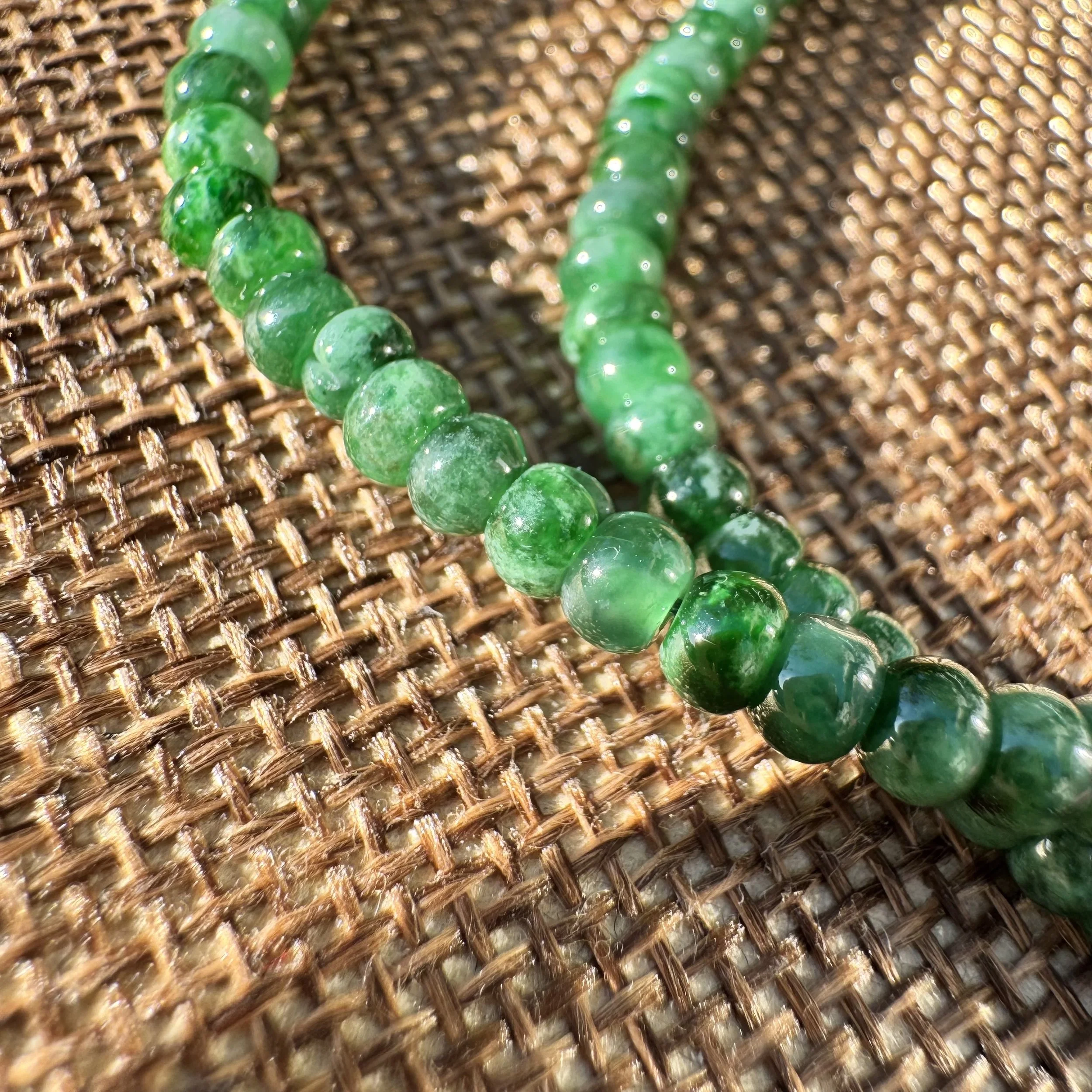 jademastervancouver.com