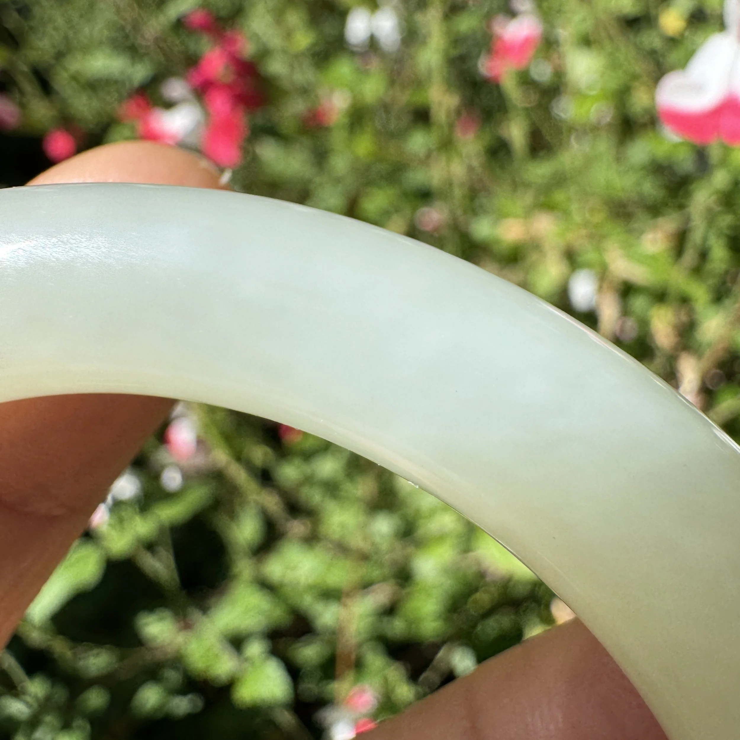 Siberian white nephrite jade- jademastervancouver.com