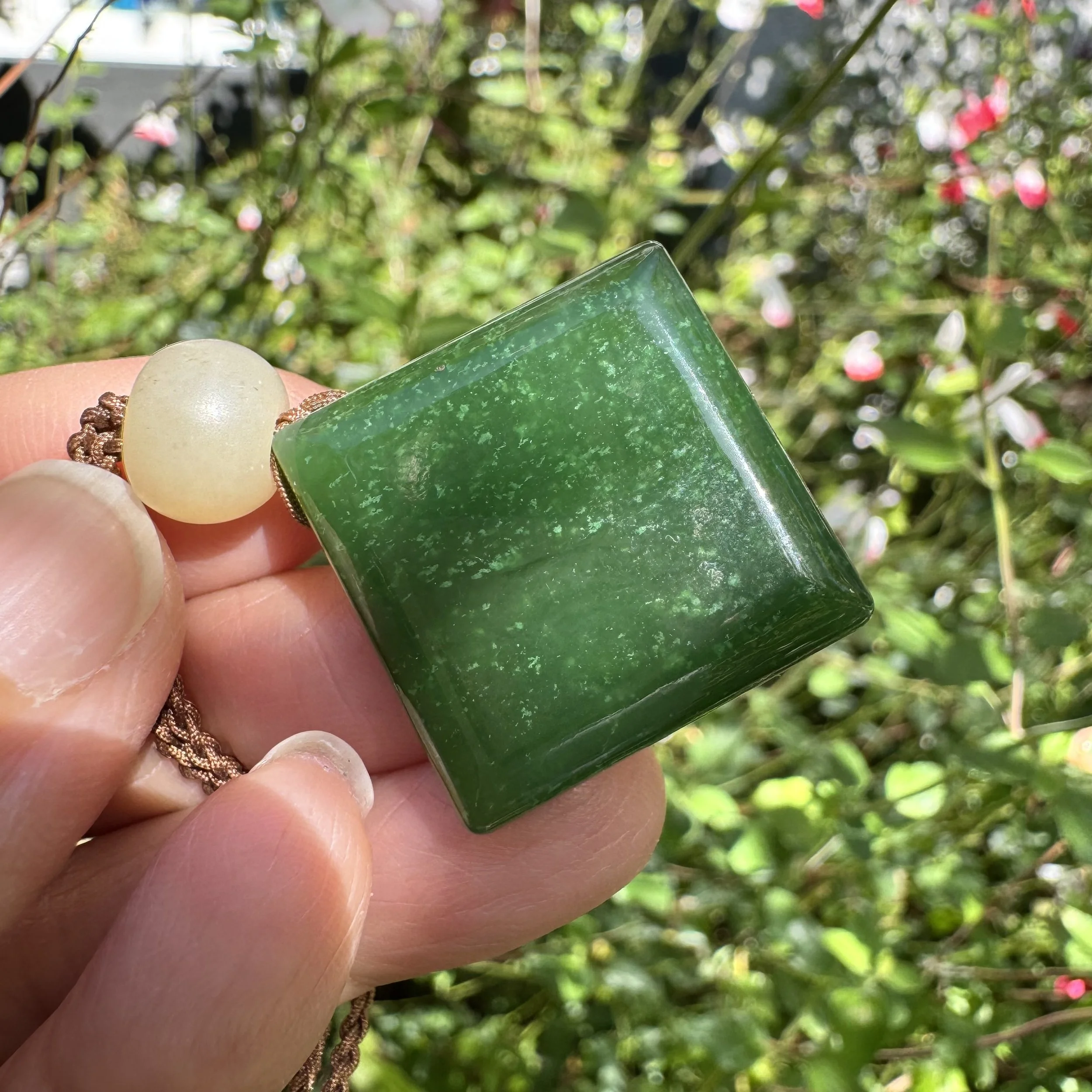 Top grade Canadian BC jade-jademastervancouver.com