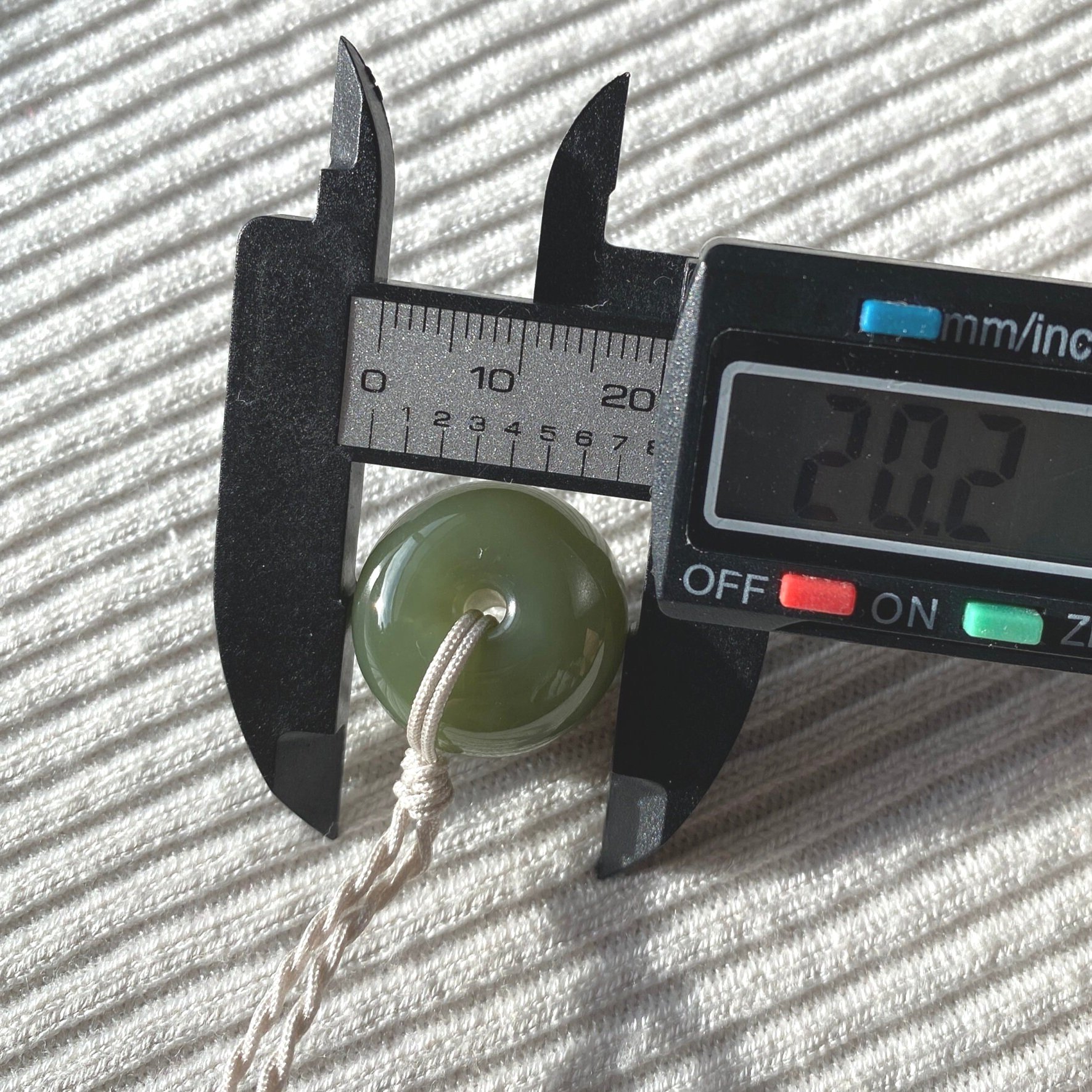 jademastervancouver.com