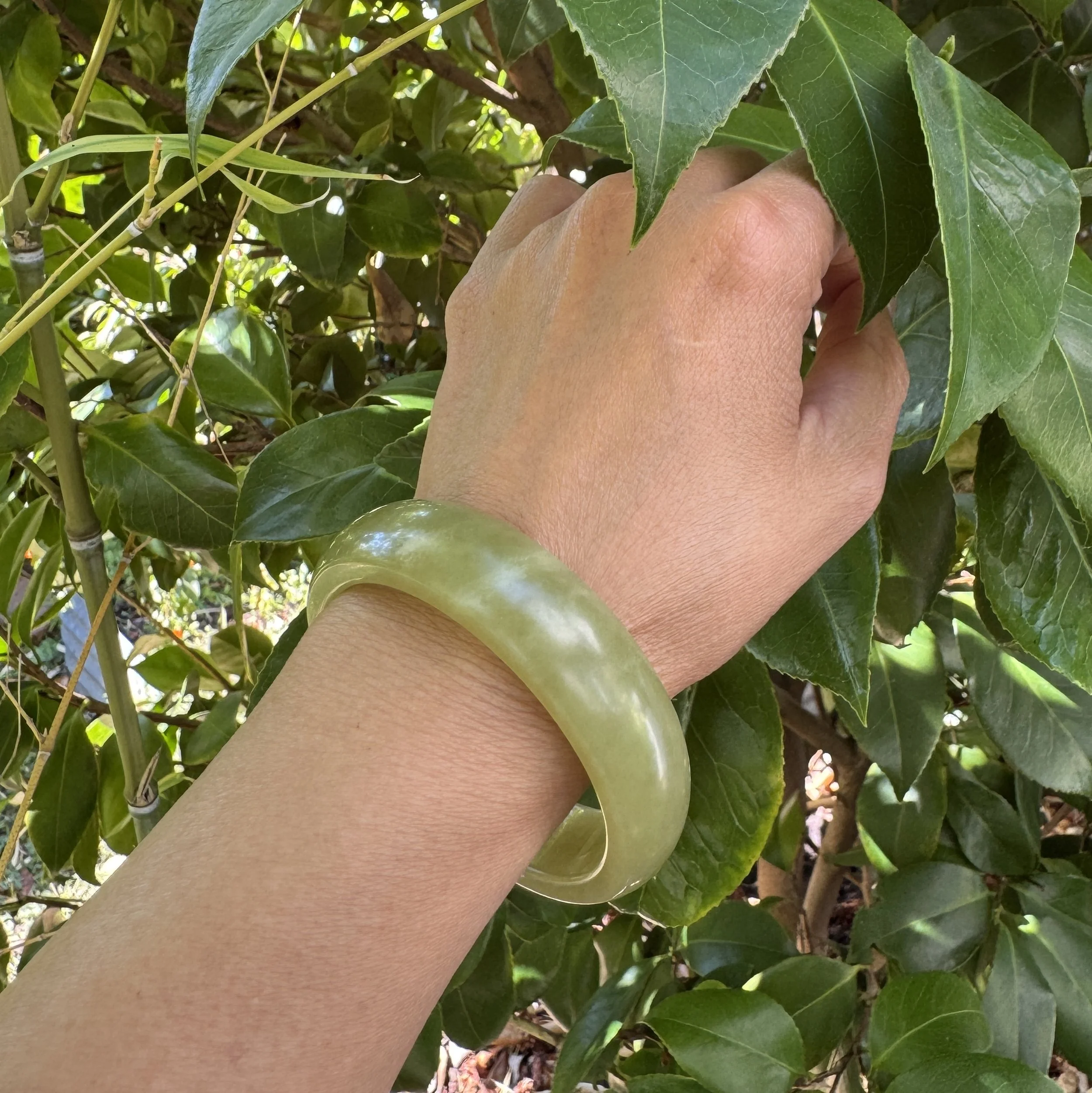 Yellow nephrite jade- jademastervancouver.com