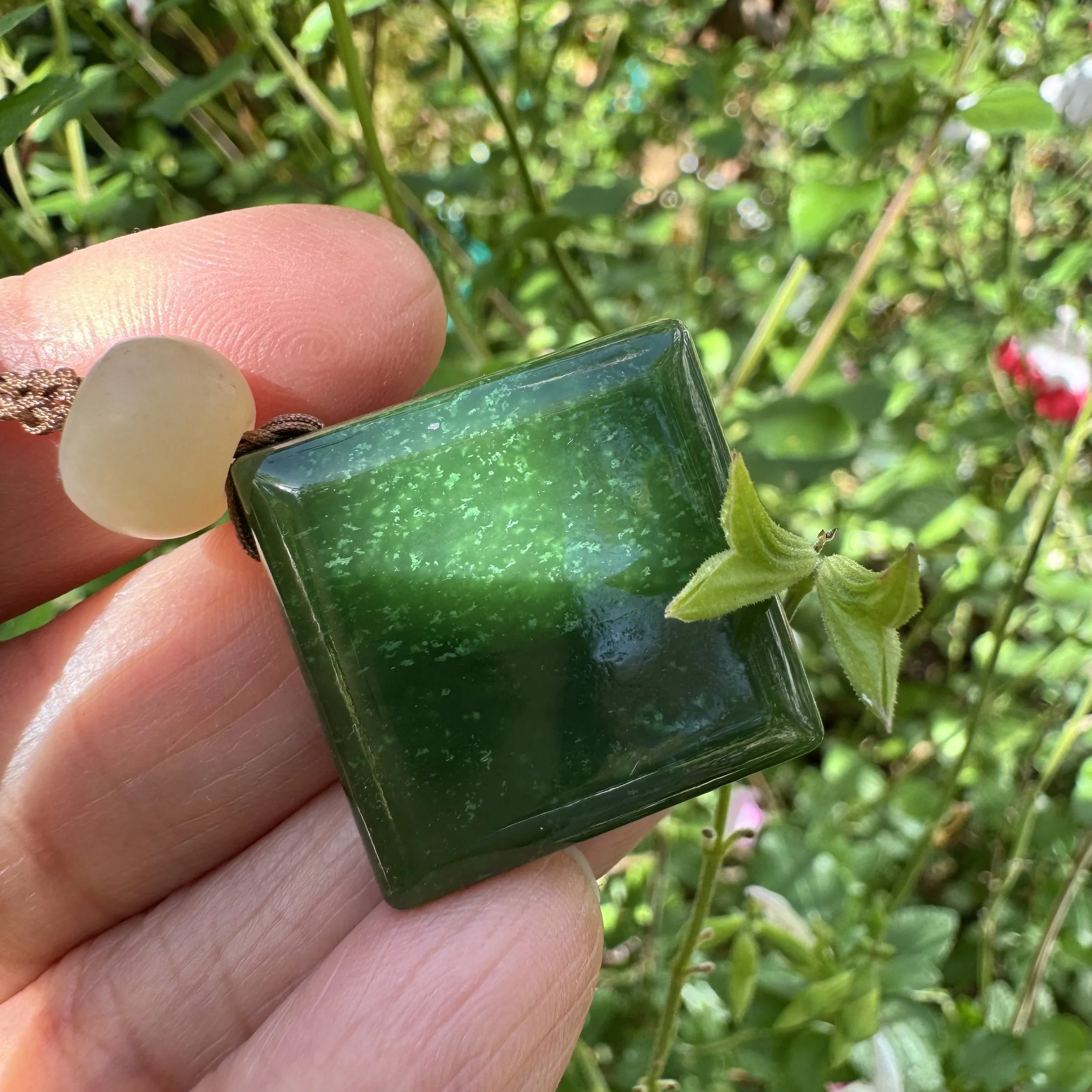 Top grade Canadian BC jade-jademastervancouver.com
