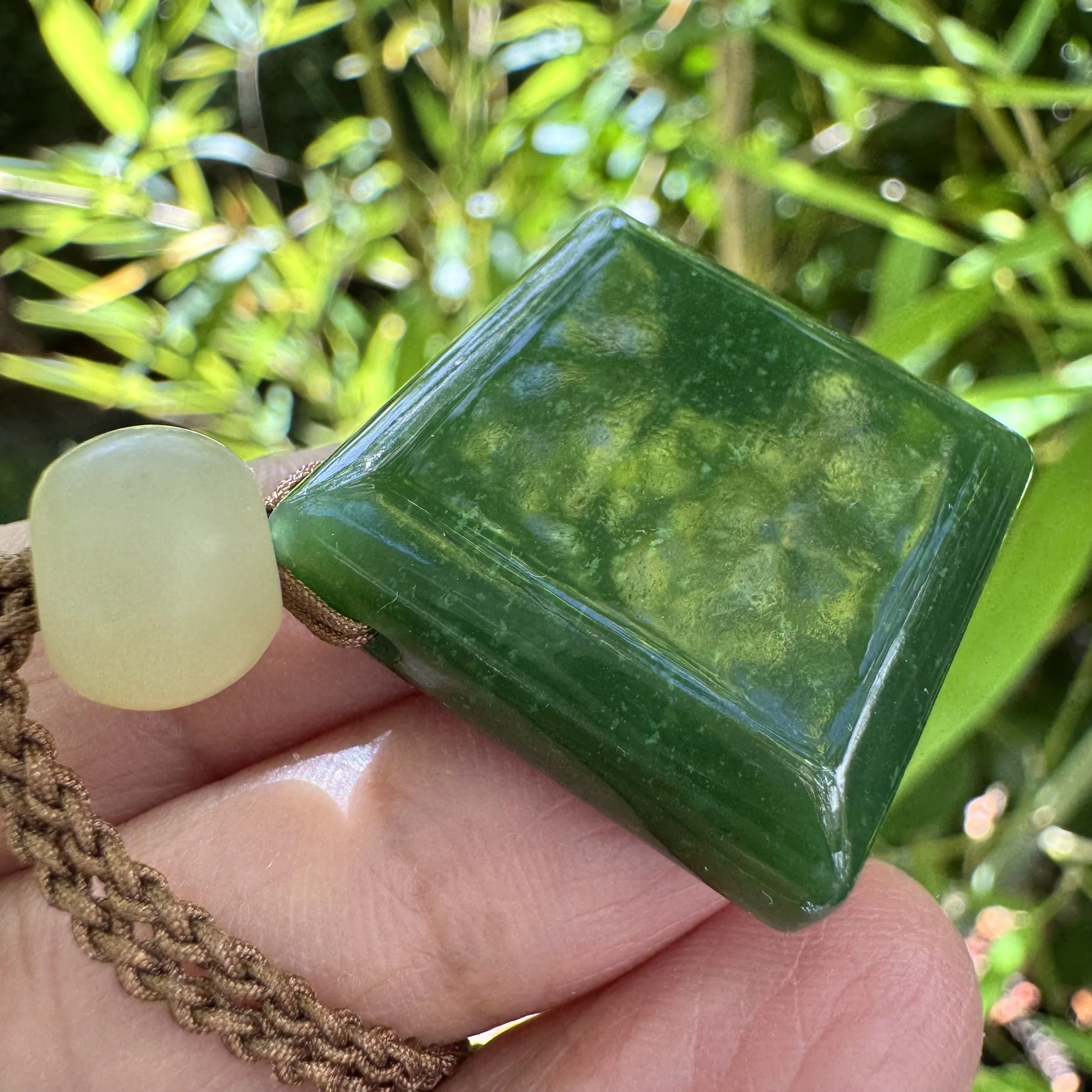 Top grade Canadian BC jade-jademastervancouver.com