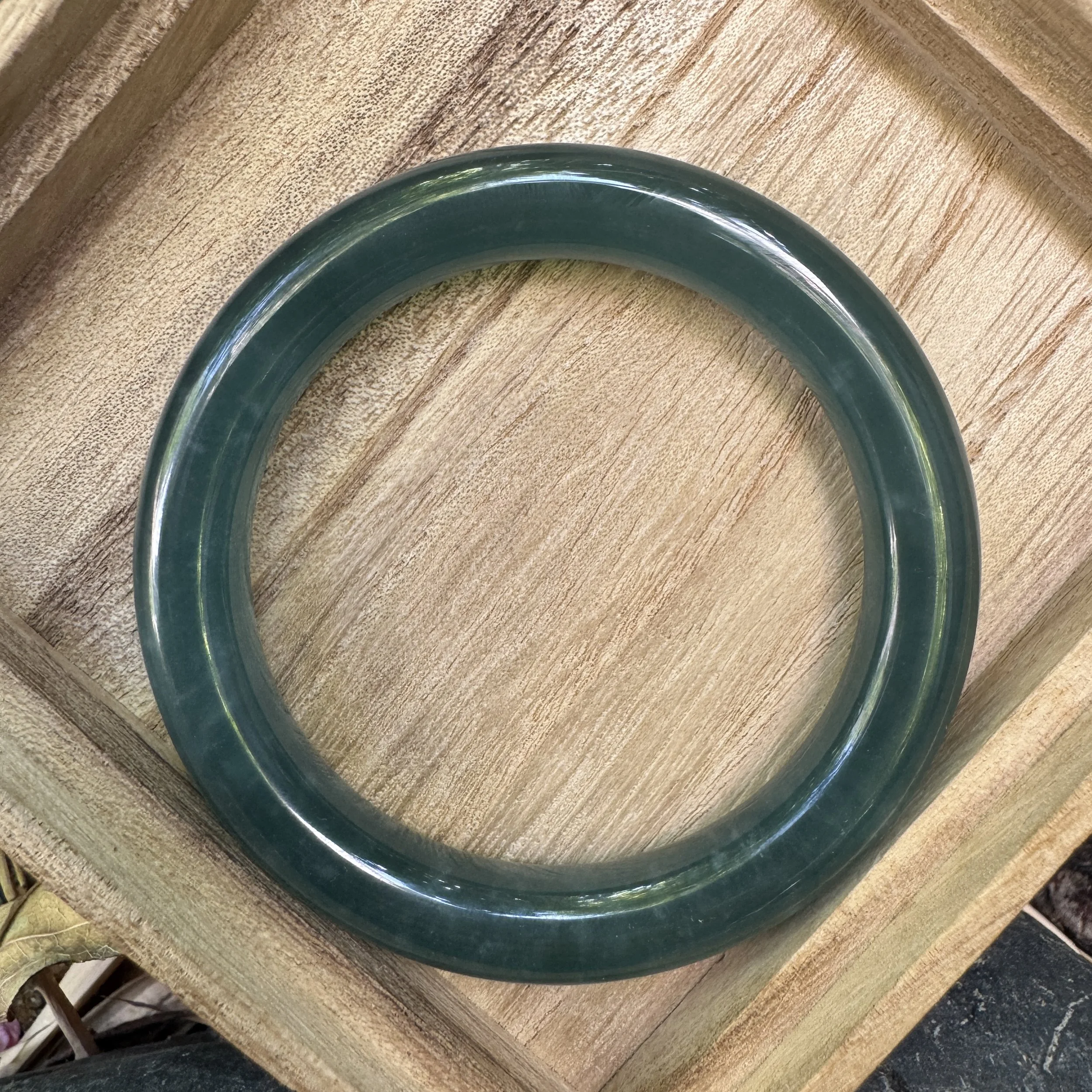 blue icy jadeite  bangle - jademastervancouver.com