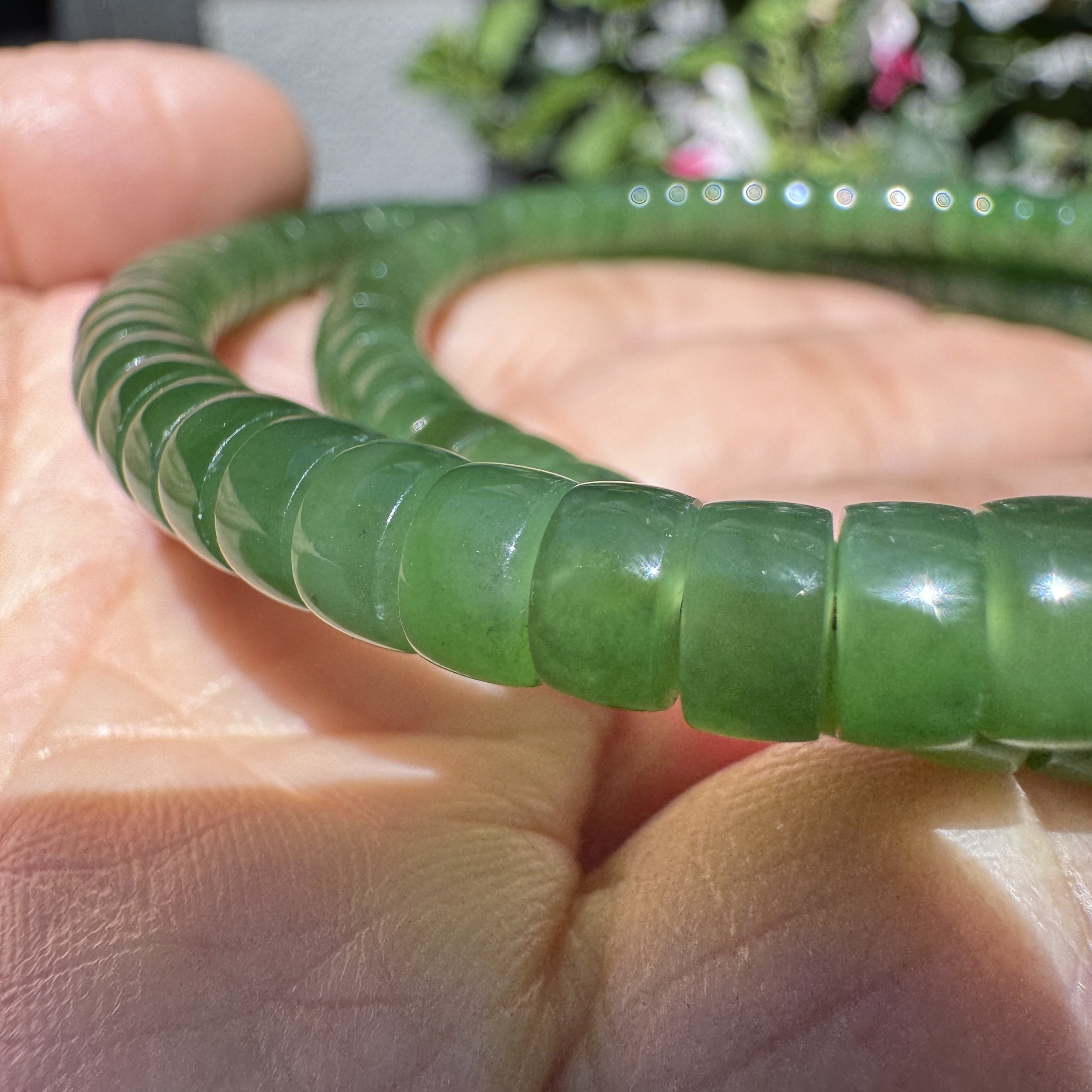 Siberian green nephrite jade- jademastervancouver.com