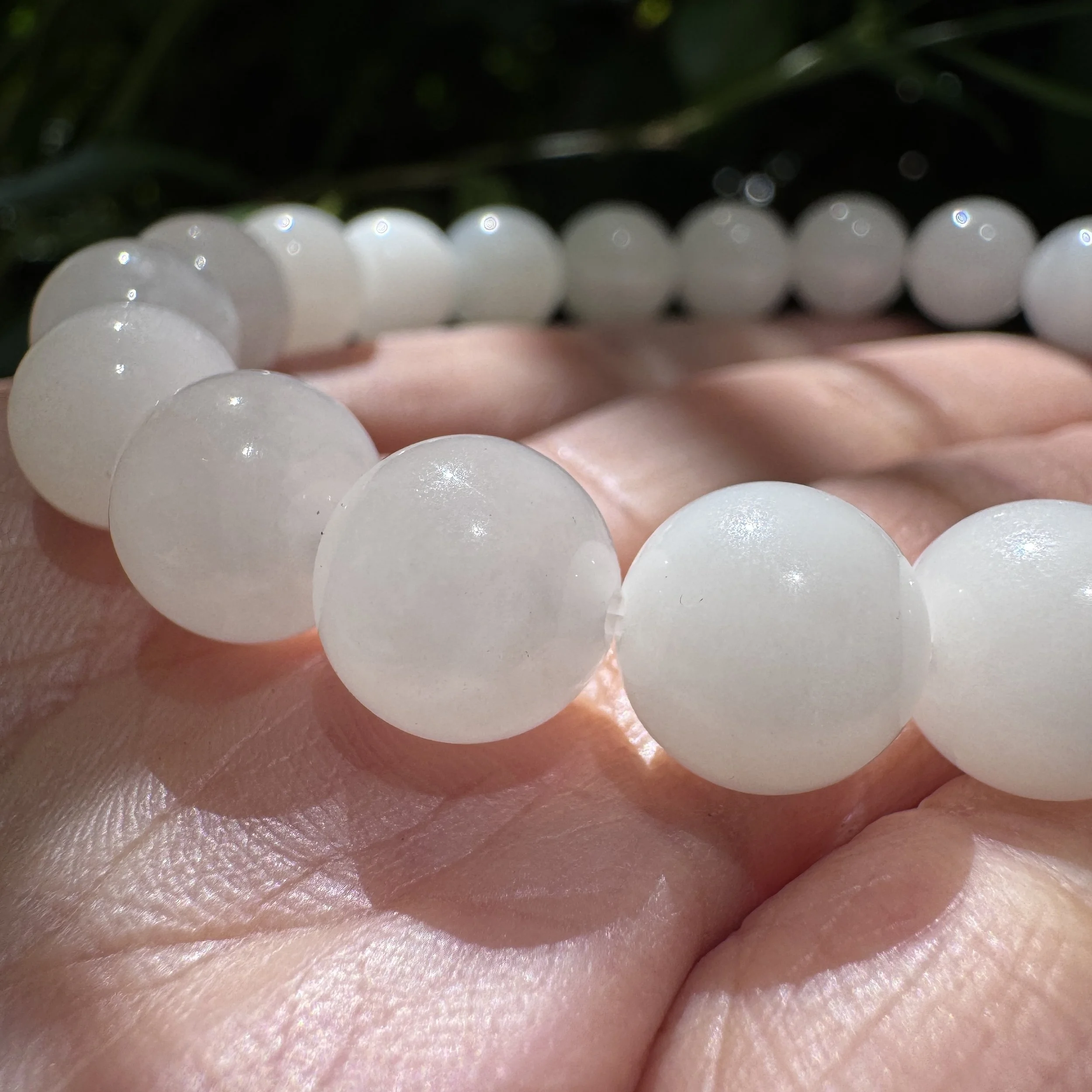 Mutton Fat White Nephrite Jade Bead Bracelet (9.5mm)