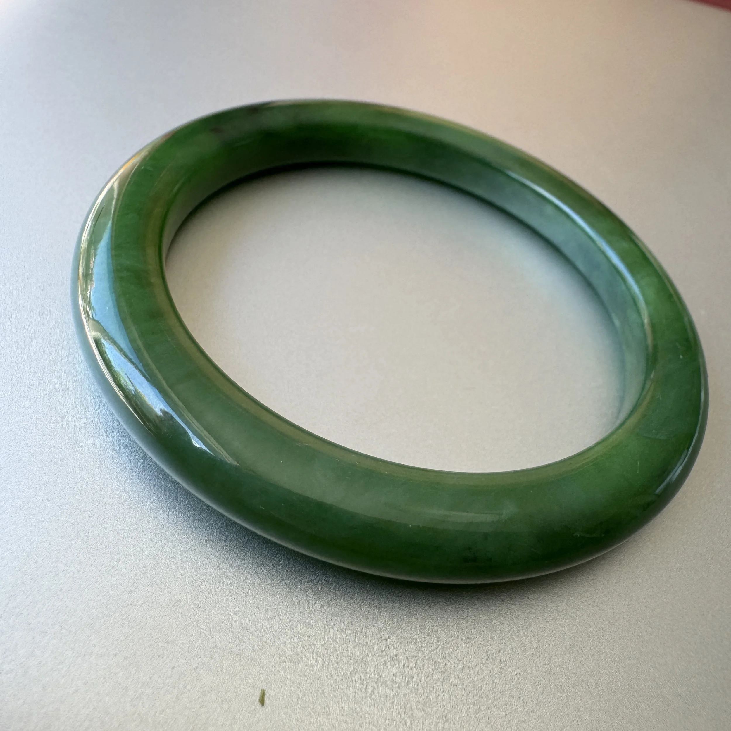 Siberian green nephrite jade- jademastervancouver.com