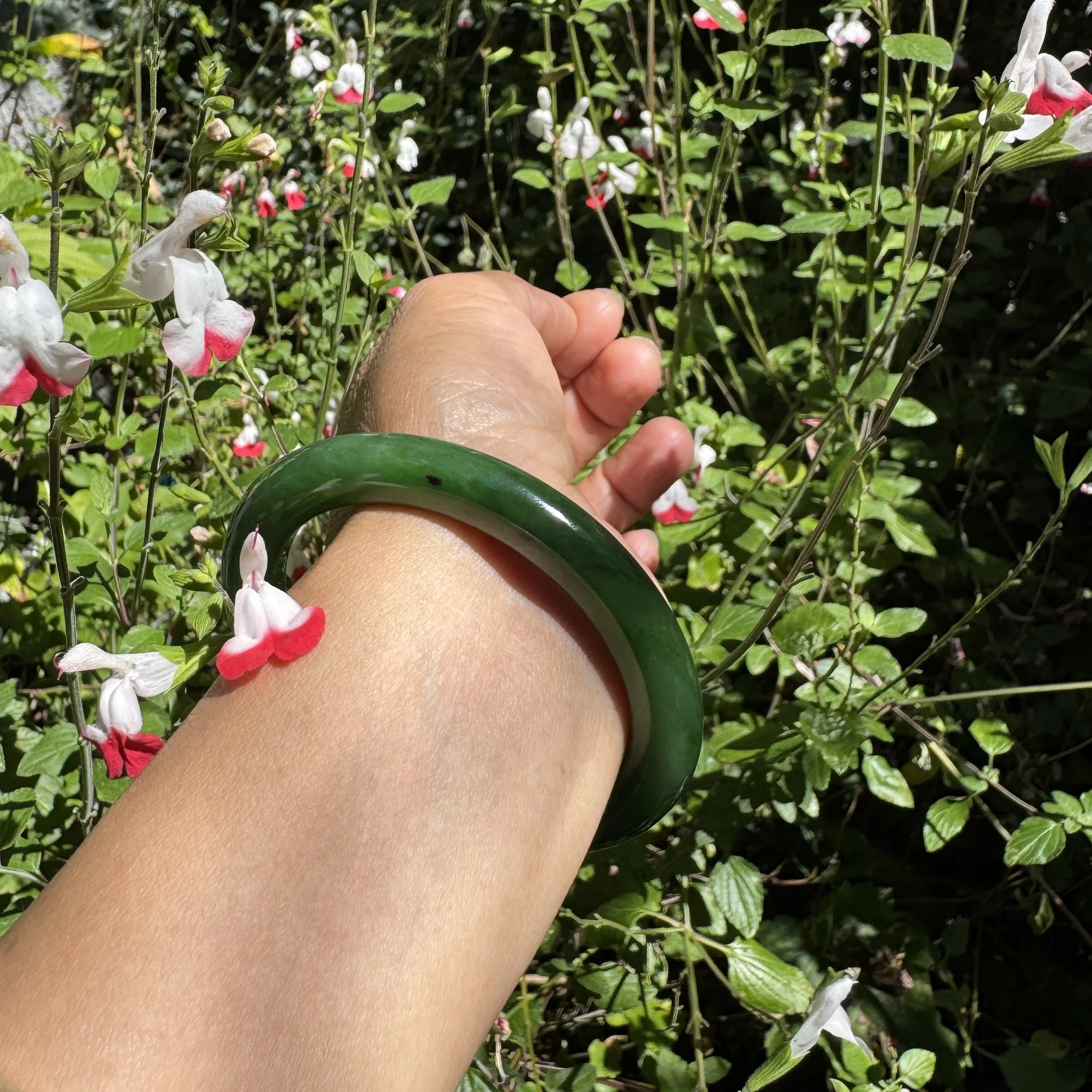 Siberian green nephrite jade- jademastervancouver.com