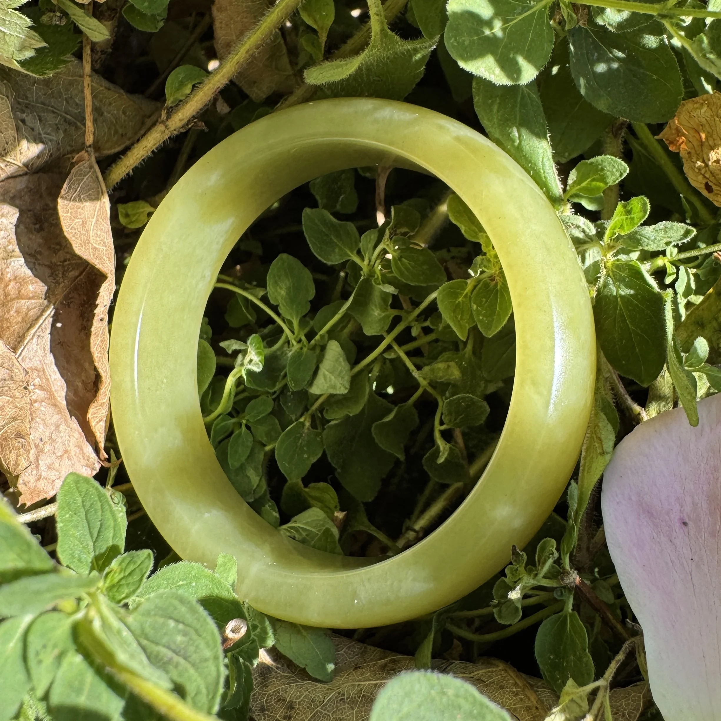 Yellow nephrite jade- jademastervancouver.com