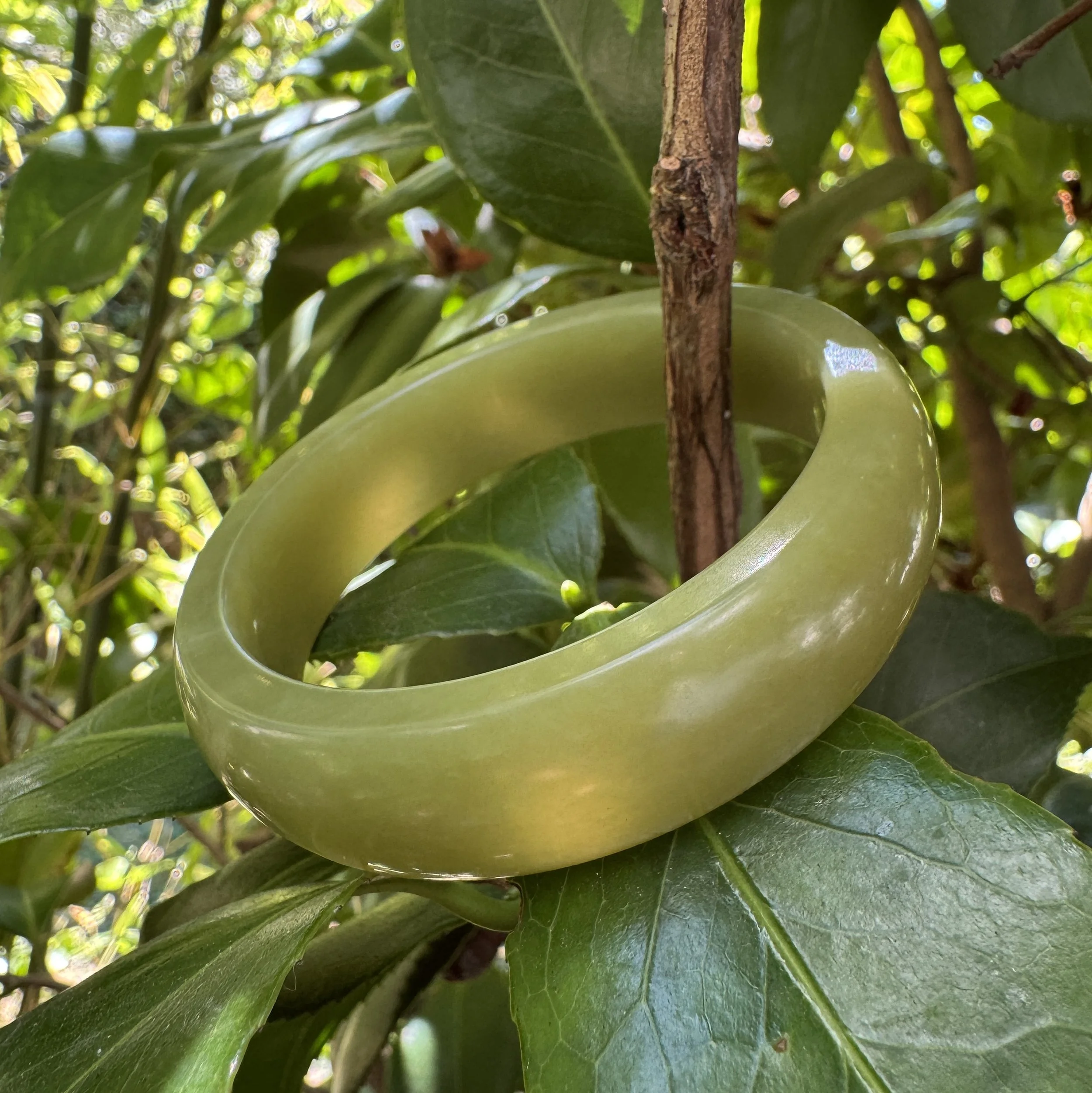 Yellow nephrite jade- jademastervancouver.com