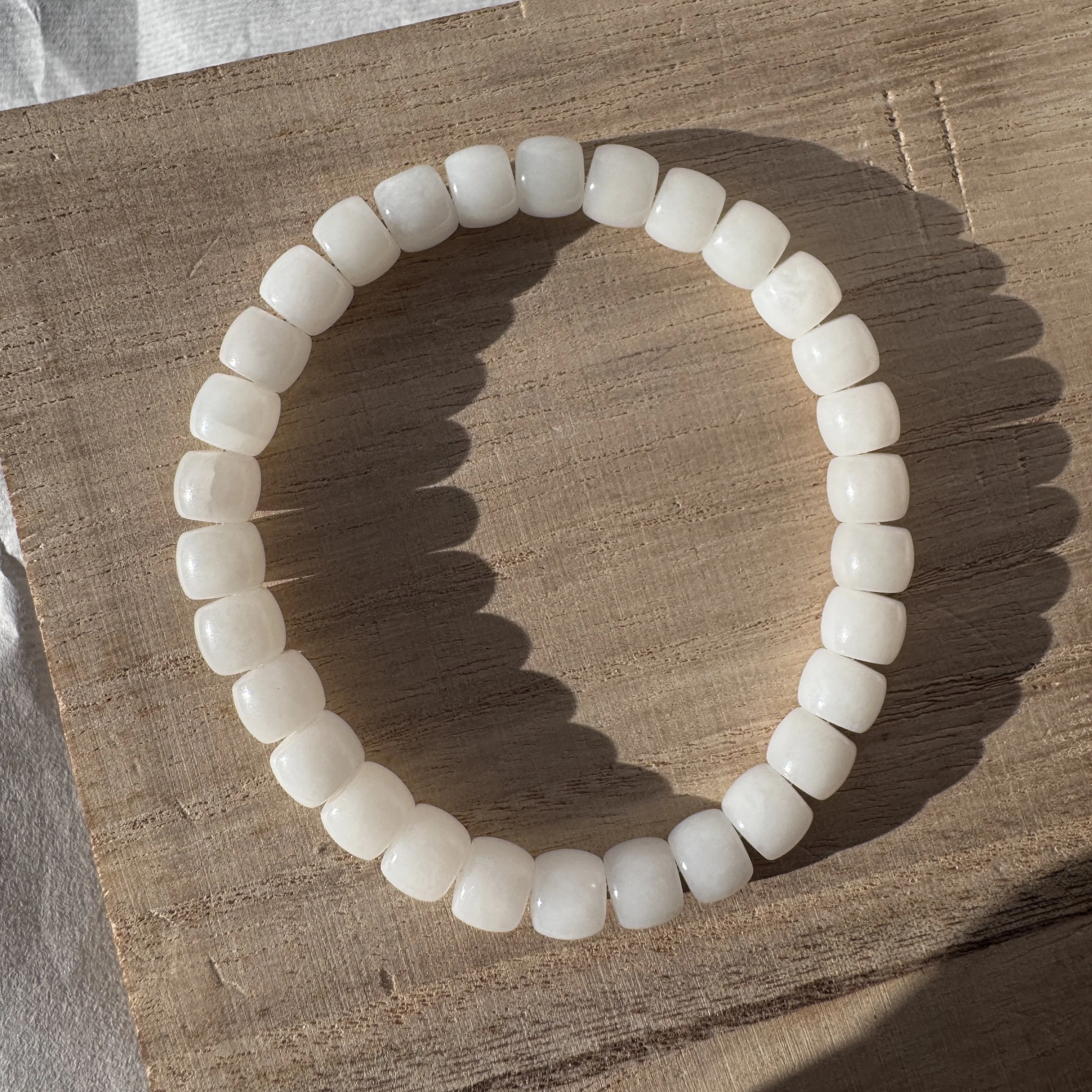 Jade bracelet-Top quality  Hetian mutton fat  white nephrite jade round beads (7mm）