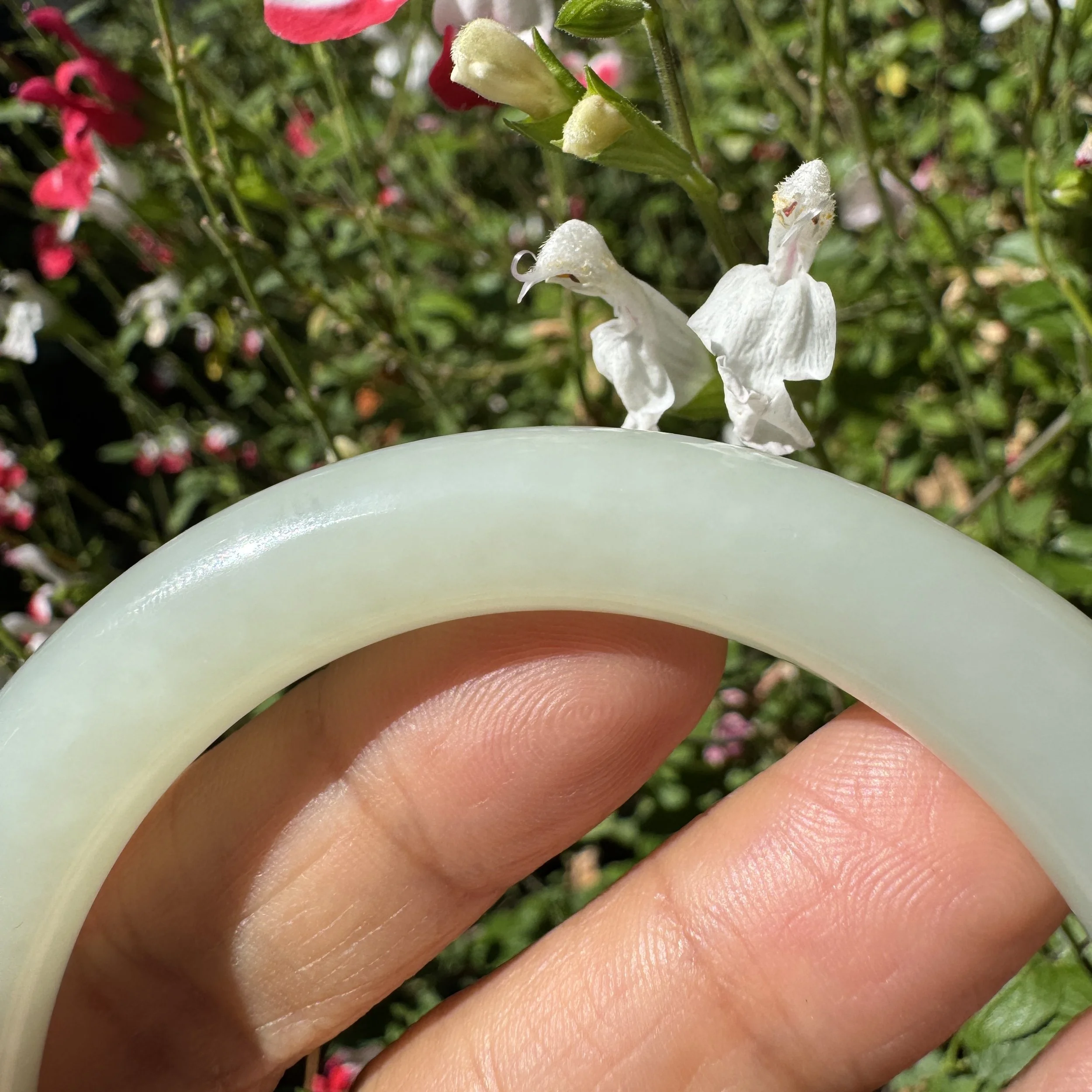 Siberian white nephrite jade- jademastervancouver.com