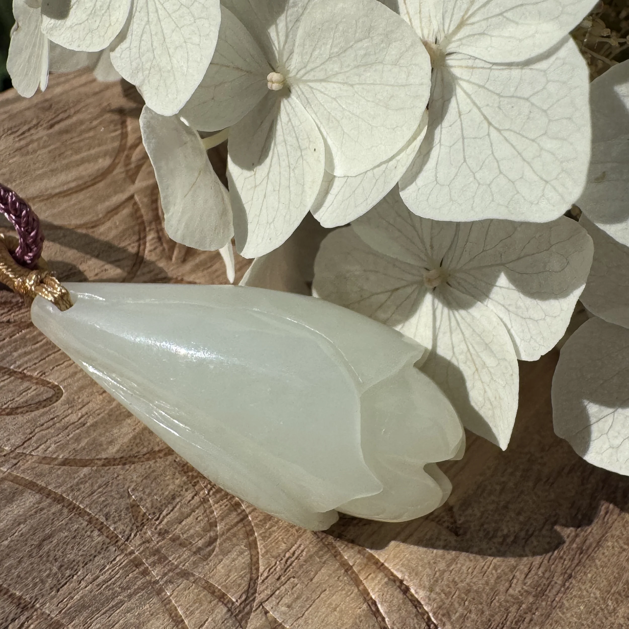 Hetian mutton fat white nephrite jade pendant necklace