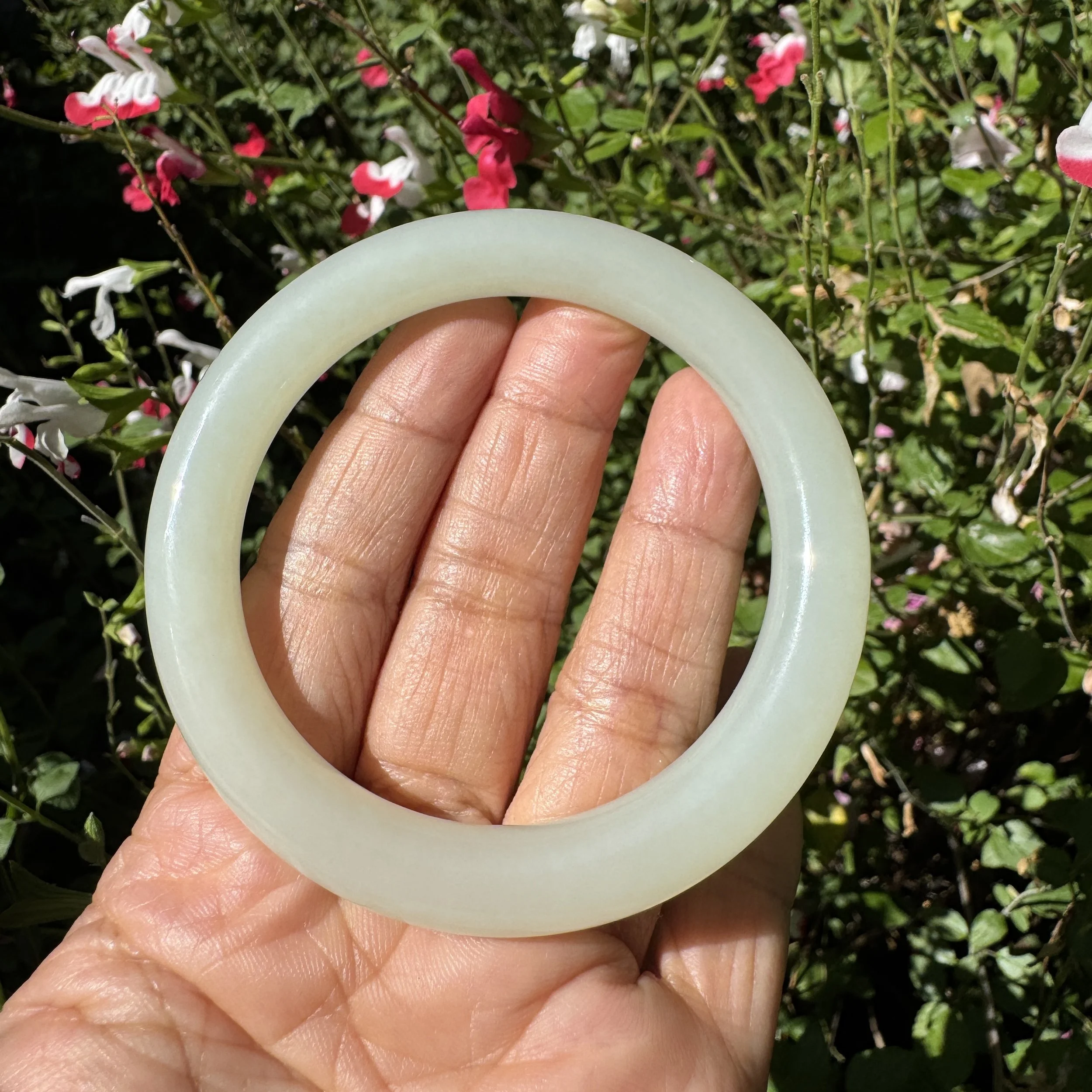 Siberian white nephrite jade- jademastervancouver.com