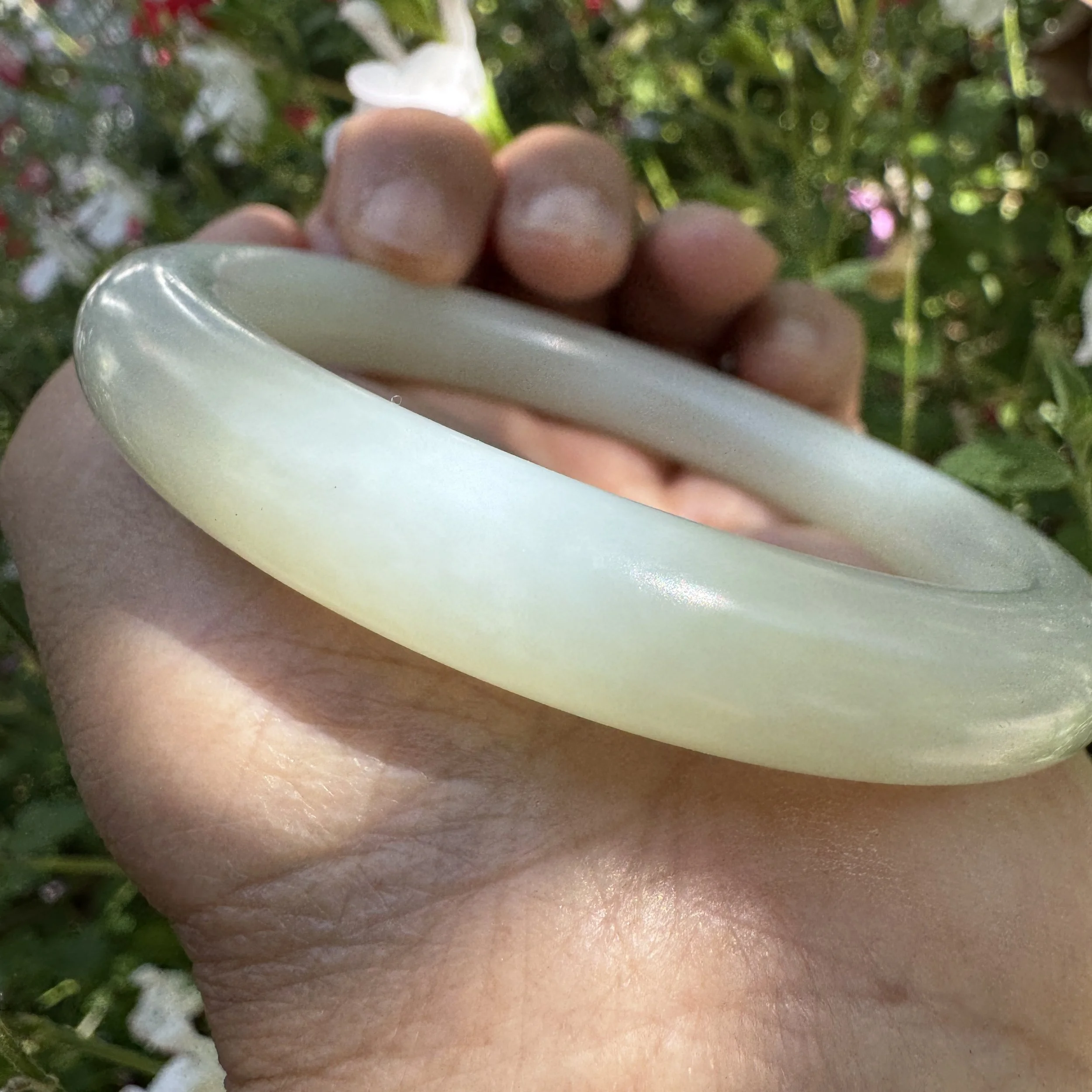 Xinjiang Nephrite jade bangle-jademastervancouver.com