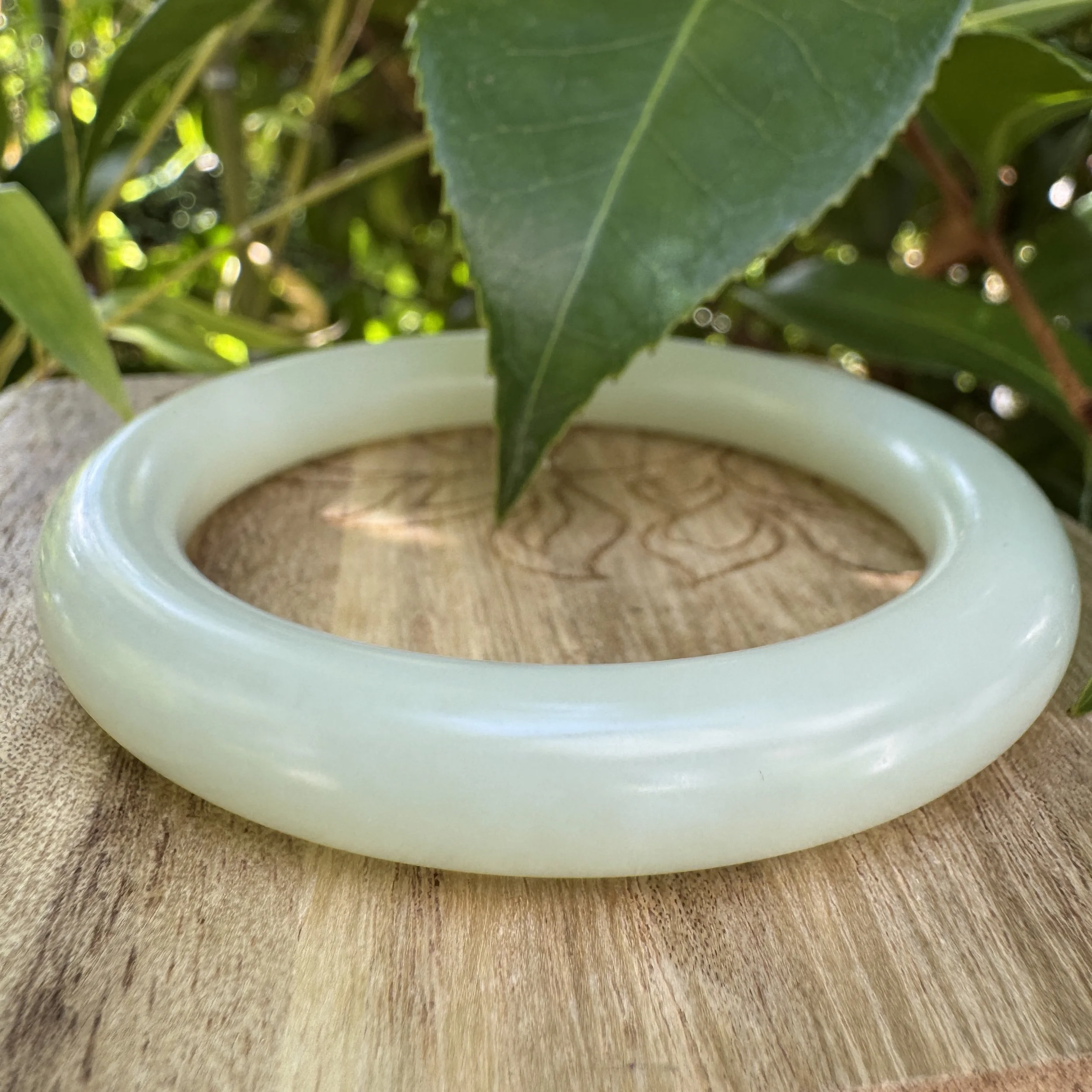 Xinjiang Nephrite jade bangle-jademastervancouver.com