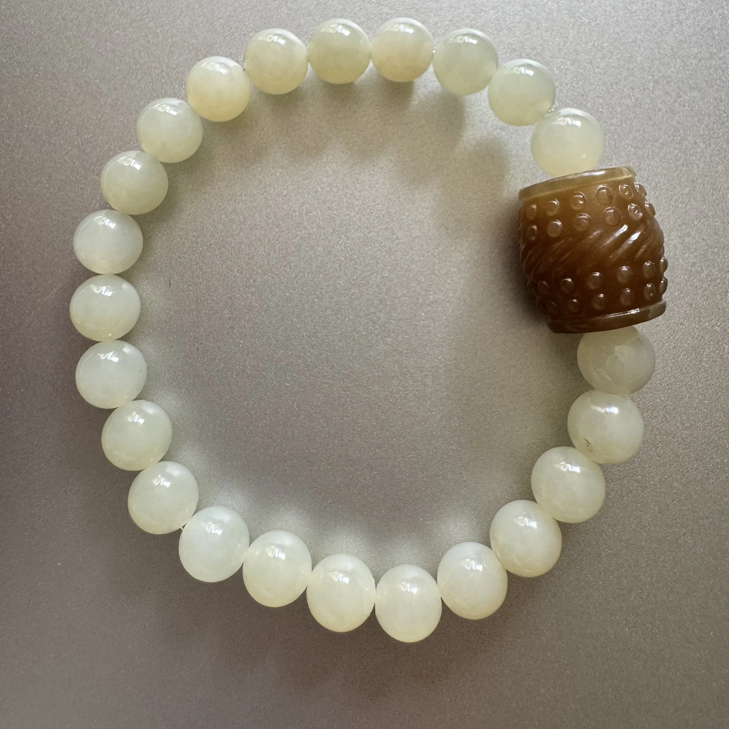 Jade bracelet - Hetian creamy white nephrite beads (  8 mm) & Hetian sugar brown nephrite long drum shape charm