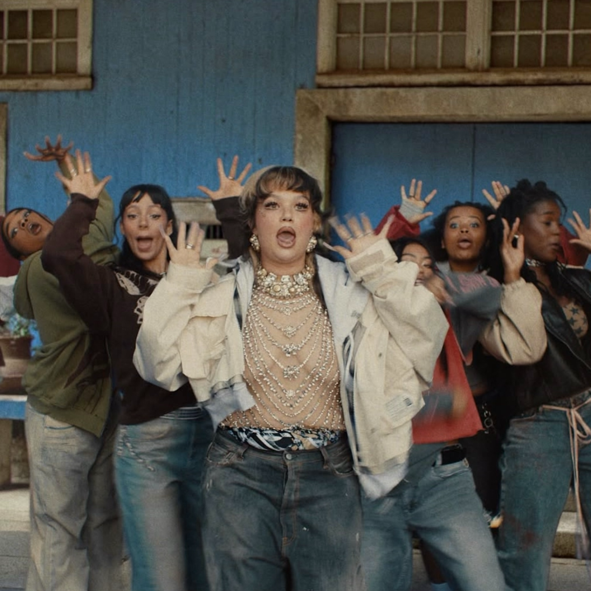 Lola Young - One Thing | Casting by Sam Franco Casting | Casting Assistant