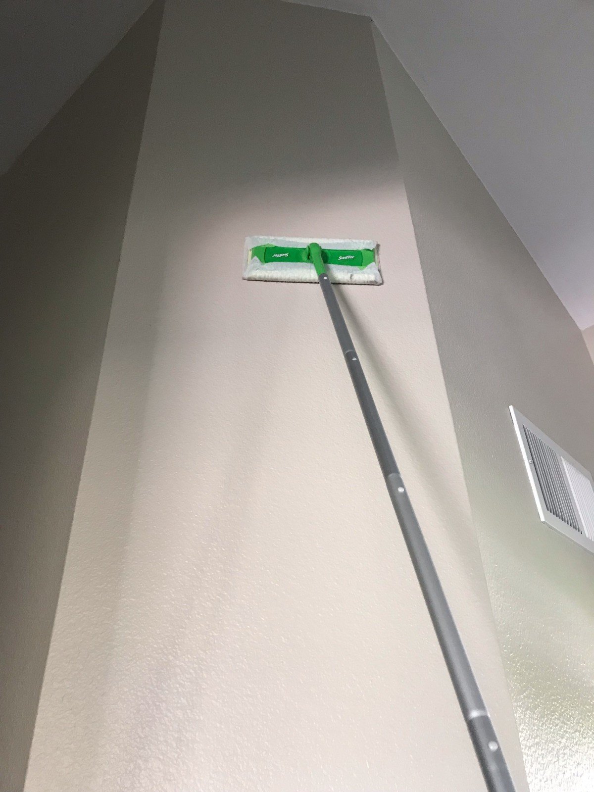 using_a_swiffer_to_clean_walls_x5.jpg