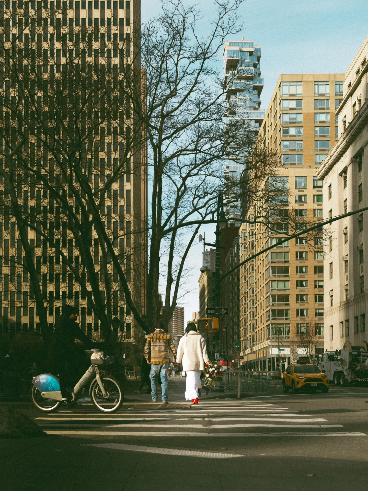 What happens in New York doesn&rsquo;t stay in New York 🤍
Just married in the city that never sleeps. 🗽

#nycelopement #elopmentphotographer #unscripted #storytellingphotography #radlovers
