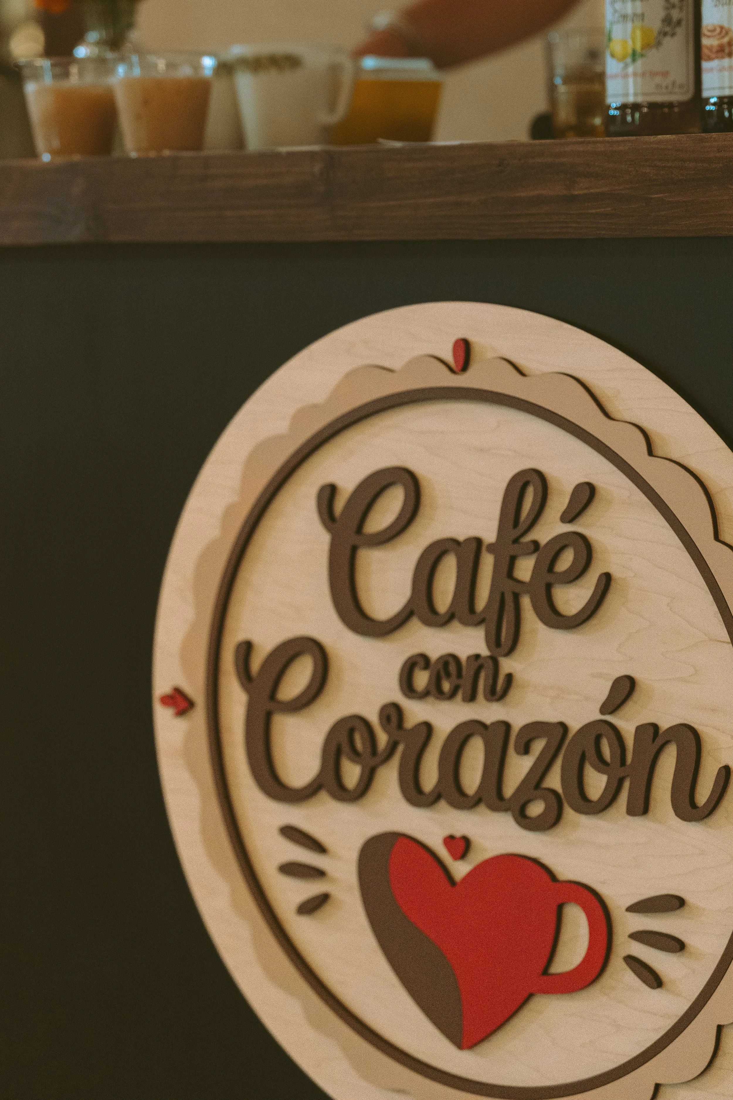 Café Con Corazón mobile coffee cart serving guests at a wedding